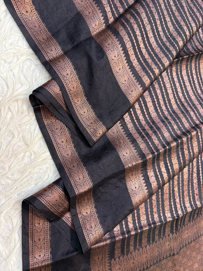 Black warm silk premium Banarasi saree