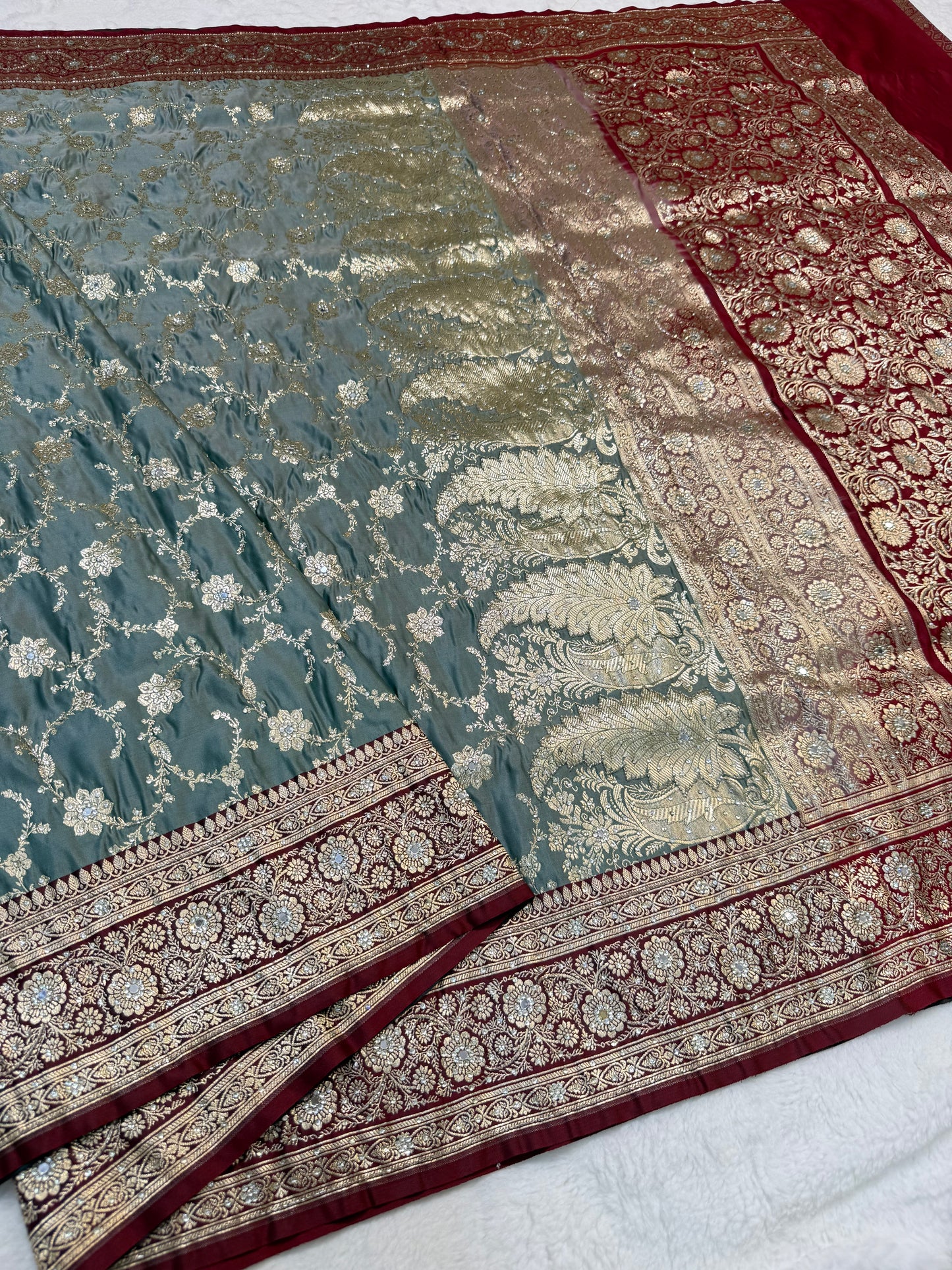 Gray maroon shade Bridal Satan katan ari & stone work Banarasi silk Saree