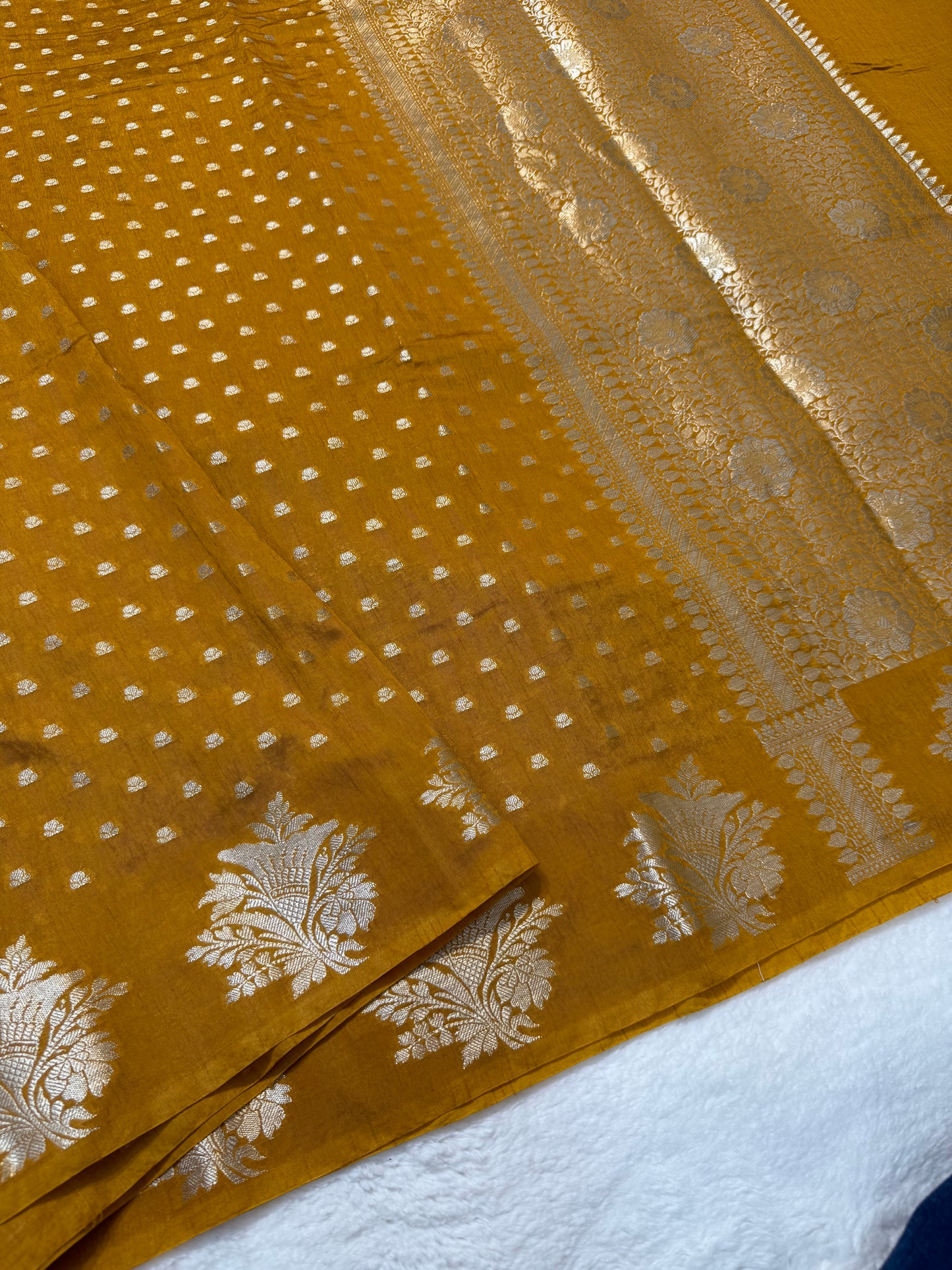Bronze shade raw mango premium Banarasi saree