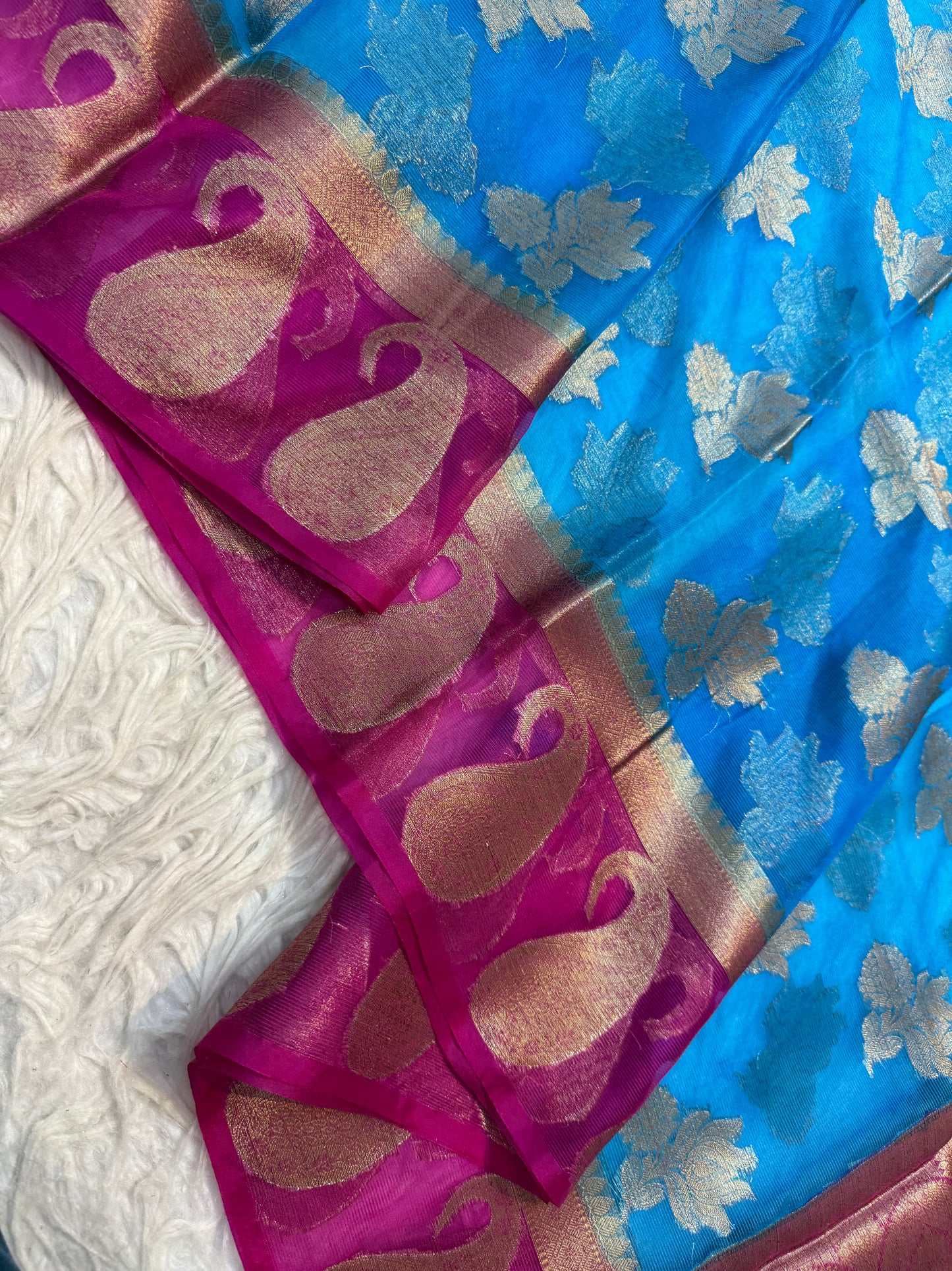 Firozi Royal pink warm silk premium Banarasi saree