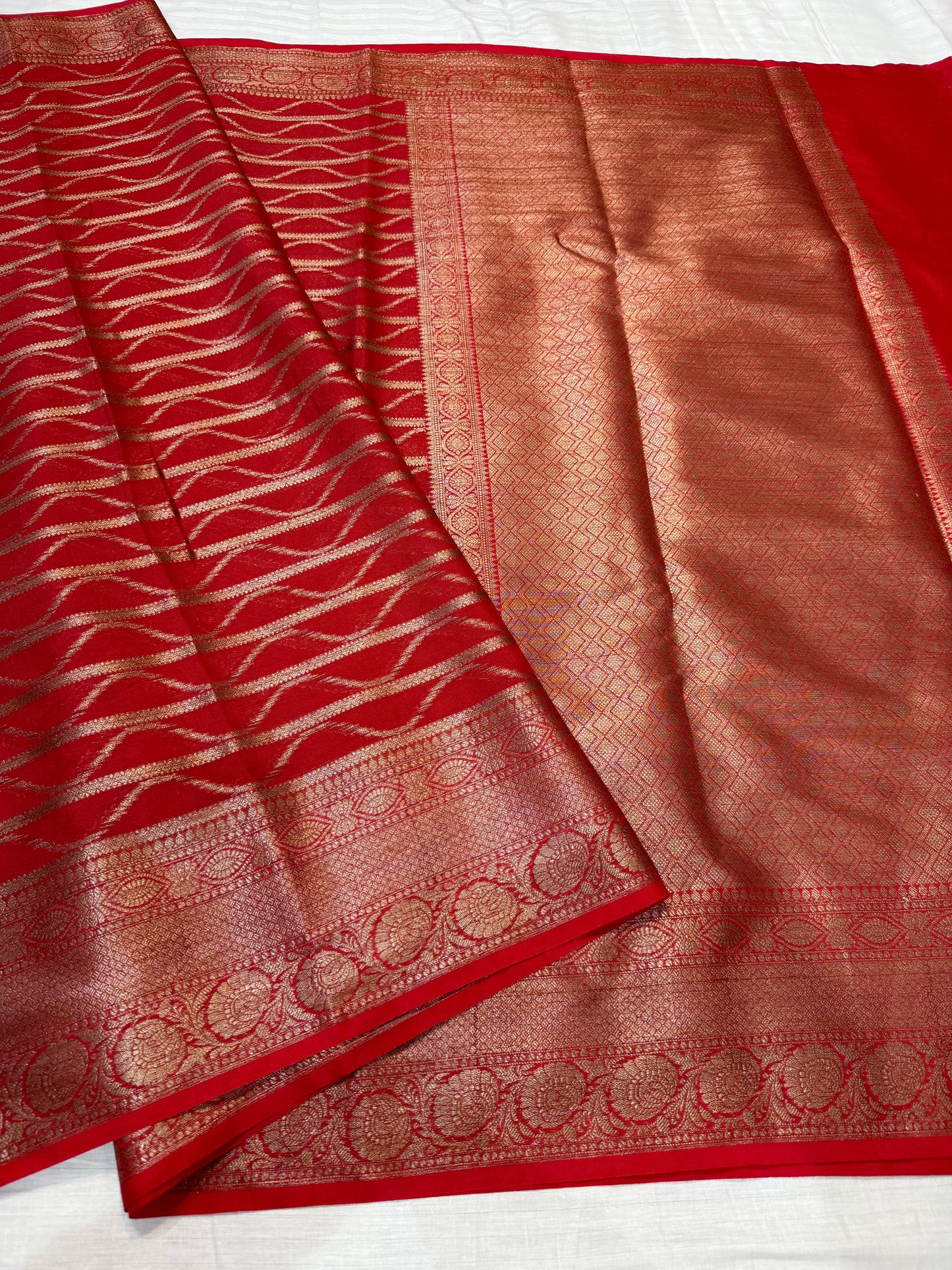 Red  shade georgatte Banarasi saree