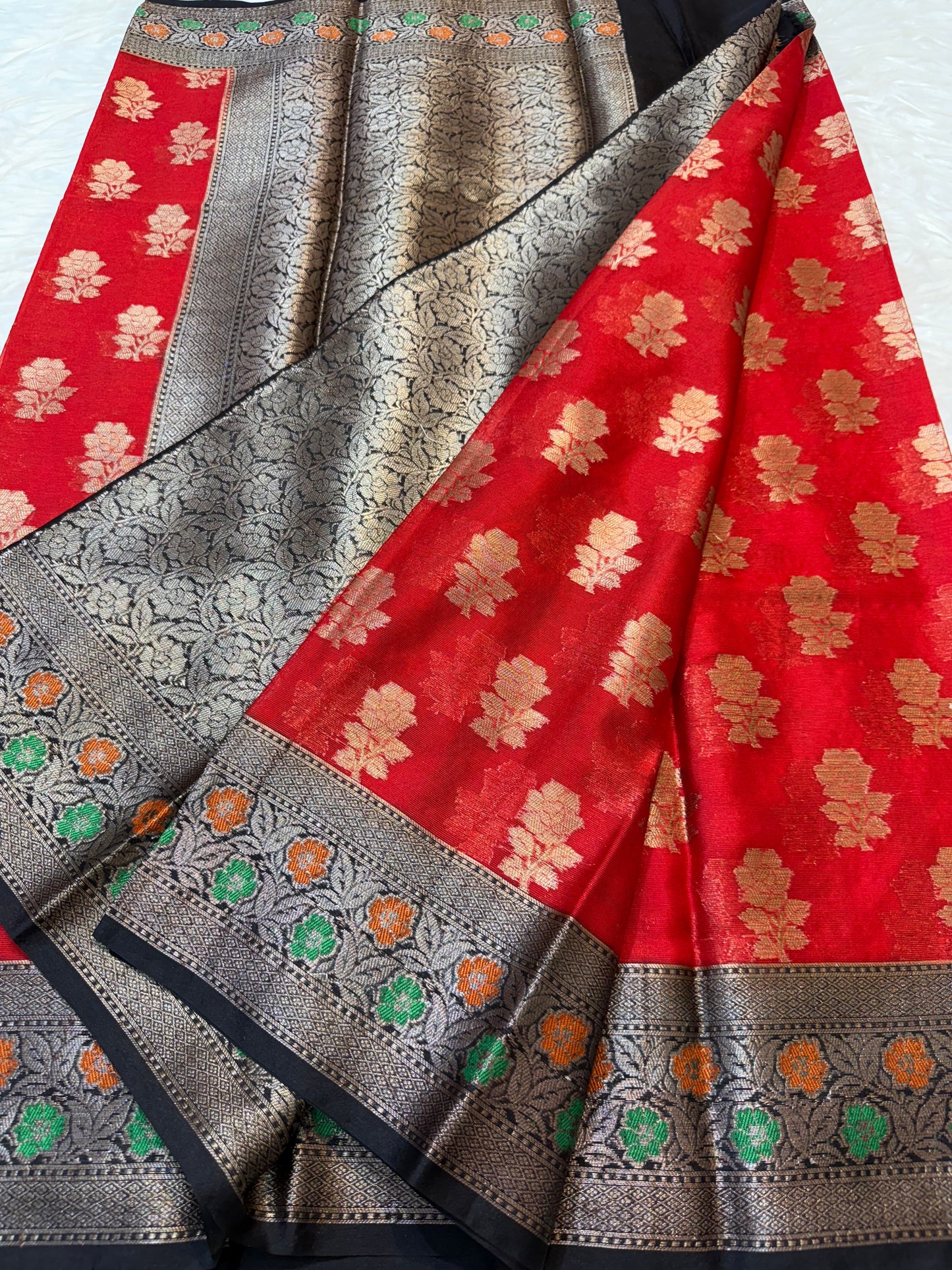 Red black warm silk premium Banarasi saree