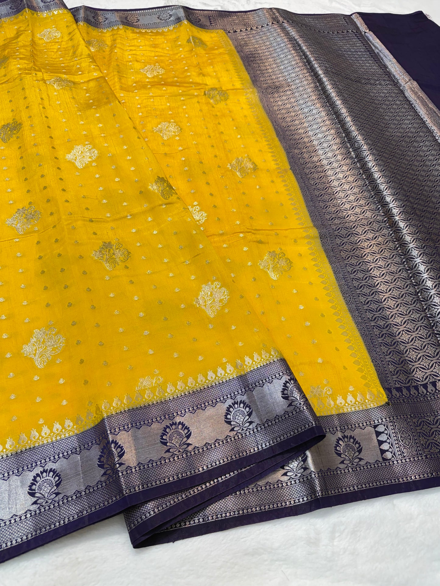 Mango & magenta shade raw mango Banarasi premium Banarasi saree