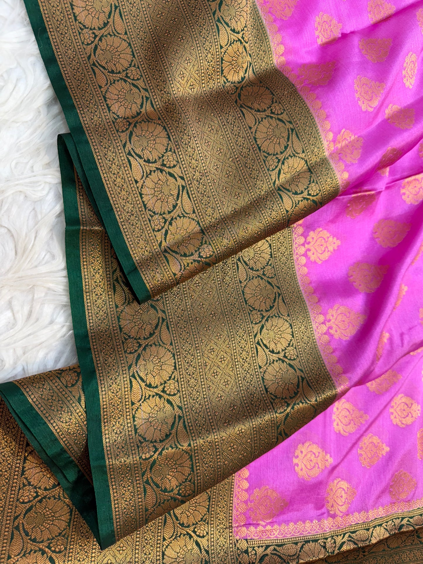 Pink bottle green shade warm silk  Banarasi saree
