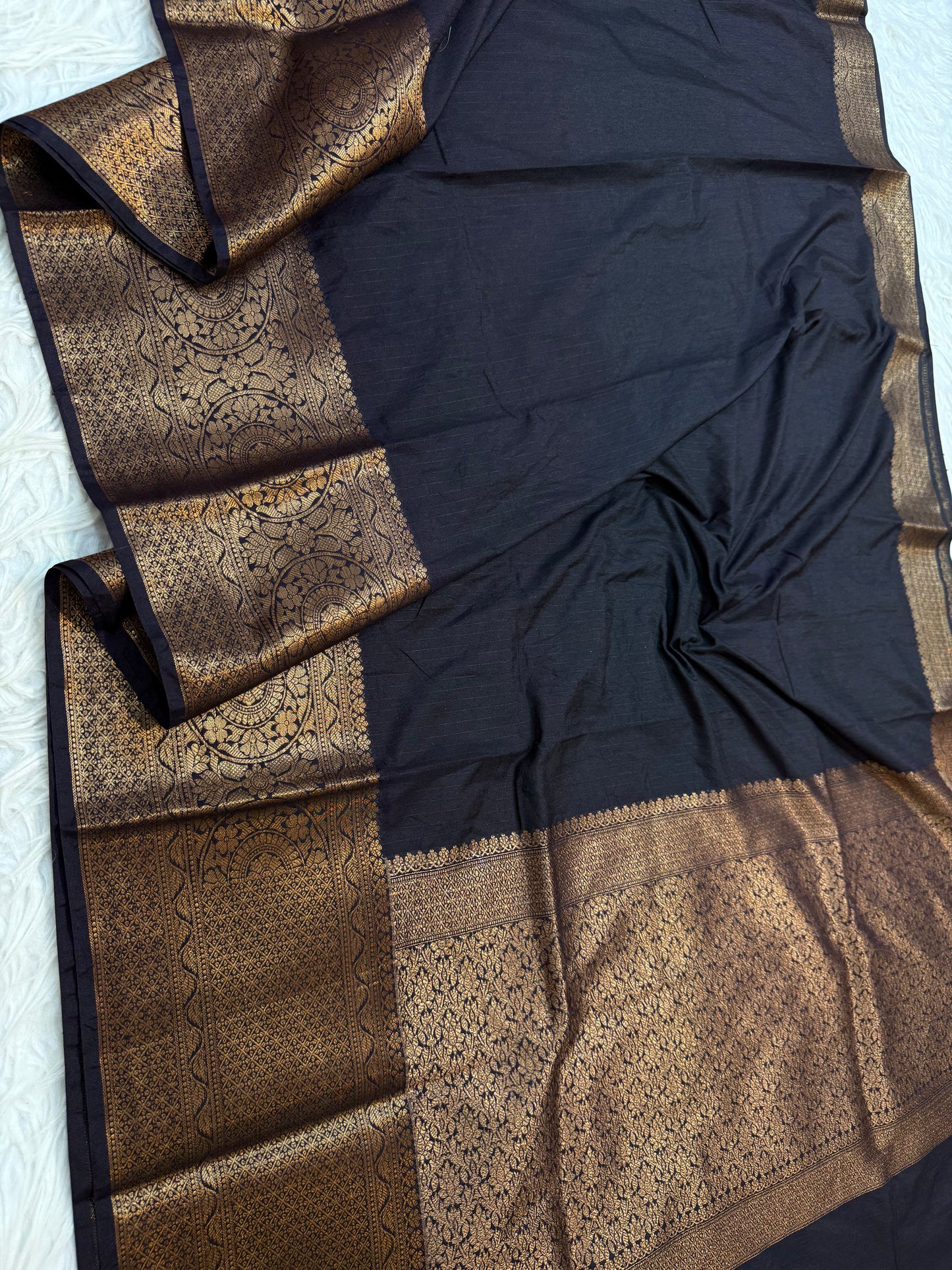 Black shade Dupion silk premium Banarasi saree