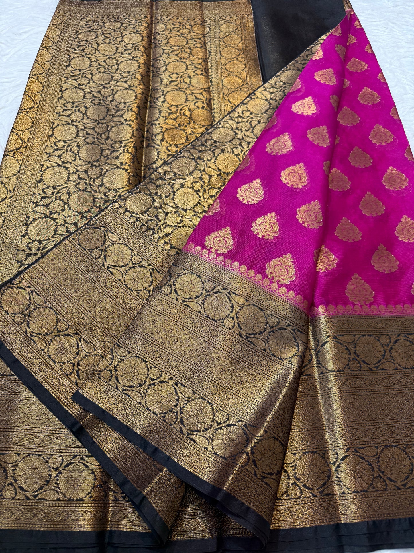 Royal pink black shade warm silk  Banarasi saree
