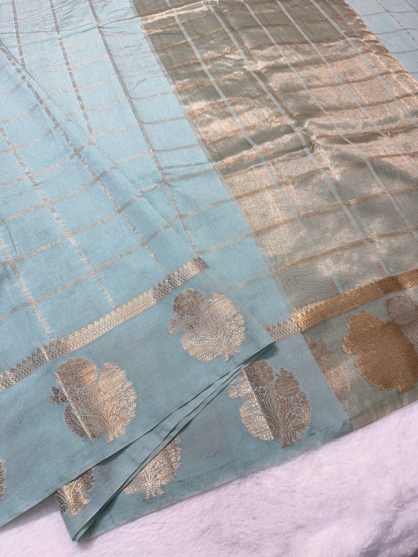 Sea green shade raw mango  premium Banarasi saree