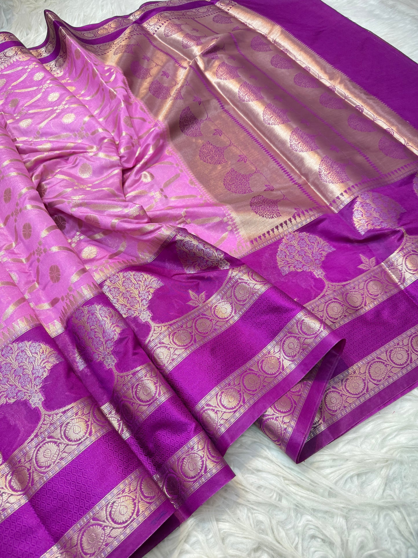 Pink & purple shade Chiniya Silk premium Banarasi Saree