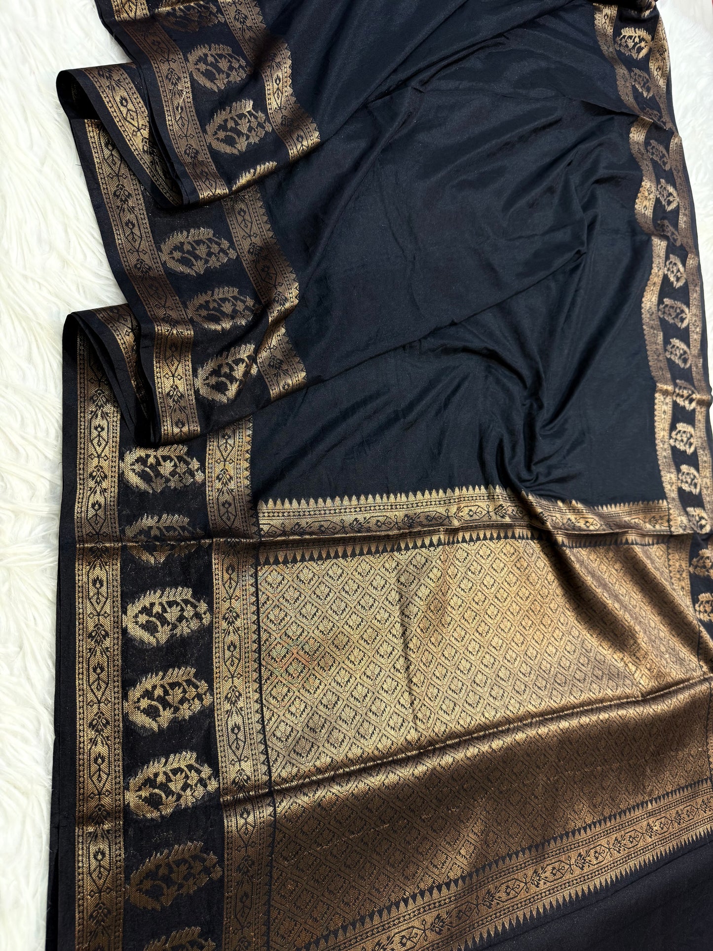 Black shade georgette Banarasi saree