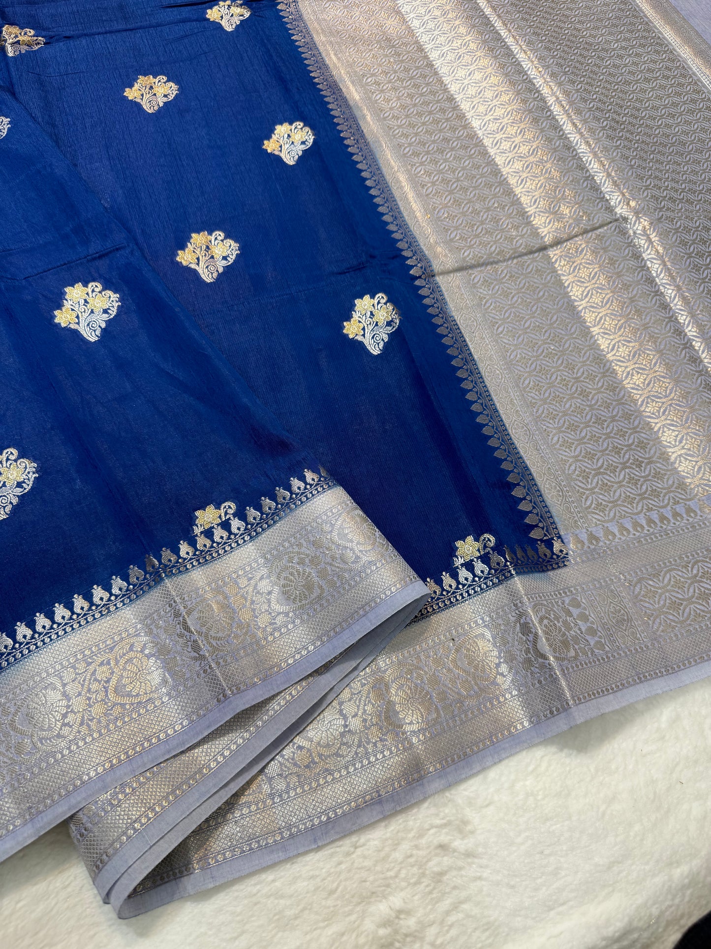 Royal blue & silver shade raw mango premium Banarasi saree