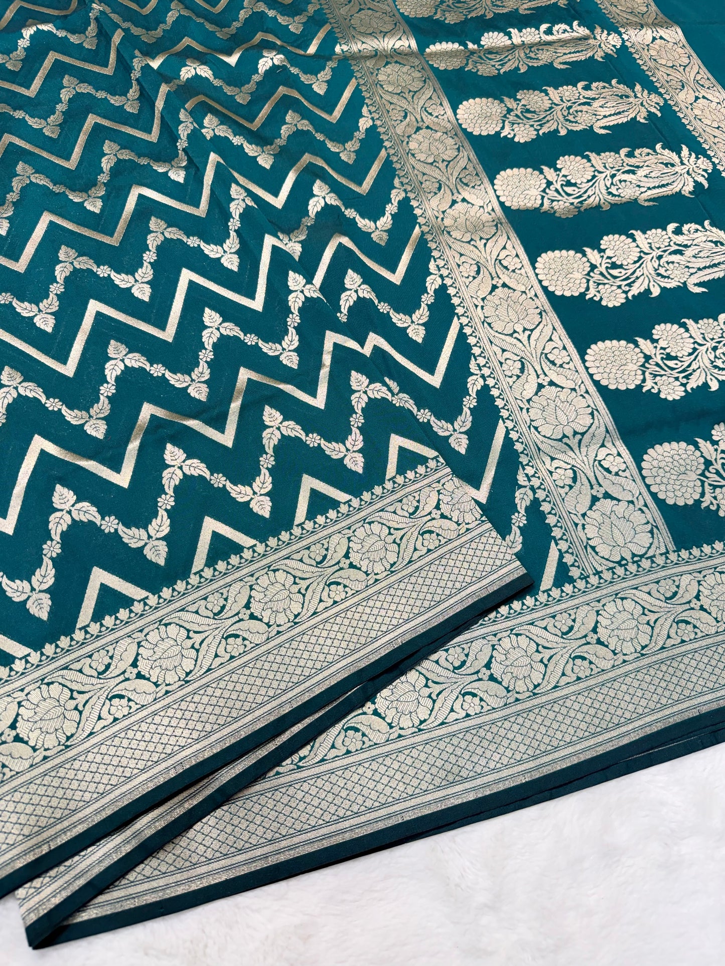 Rama green shade katan Banarasi silk Saree