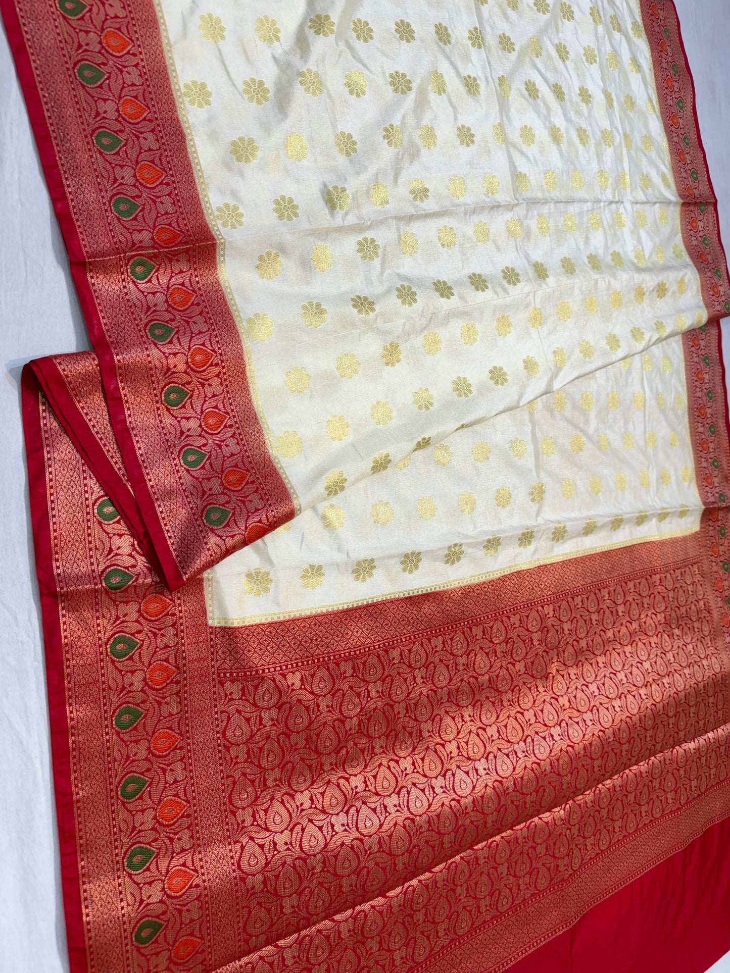 Off white & red shade  Dupion Silk premium Banarasi Saree