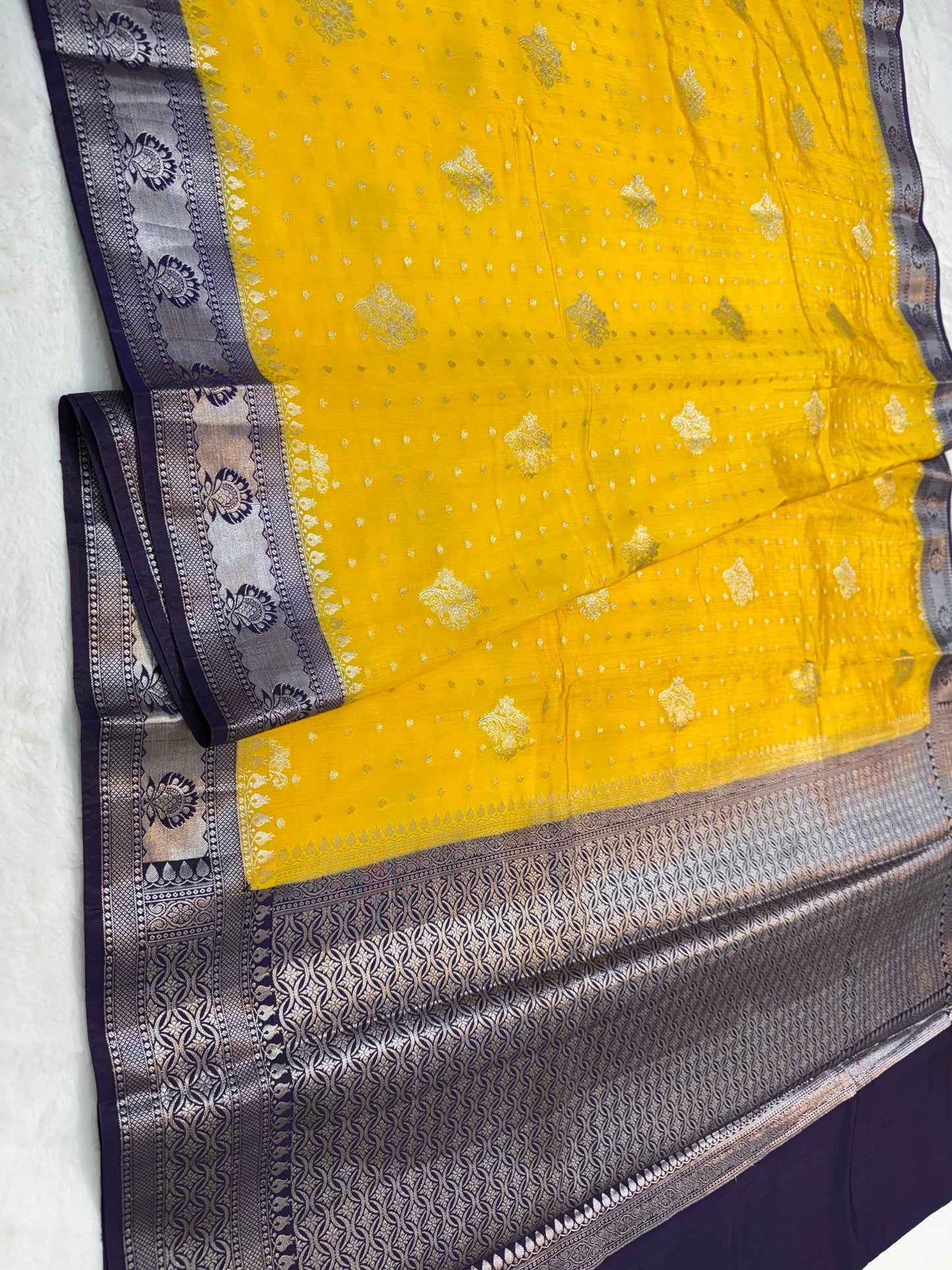 Mango & magenta shade raw mango Banarasi premium Banarasi saree