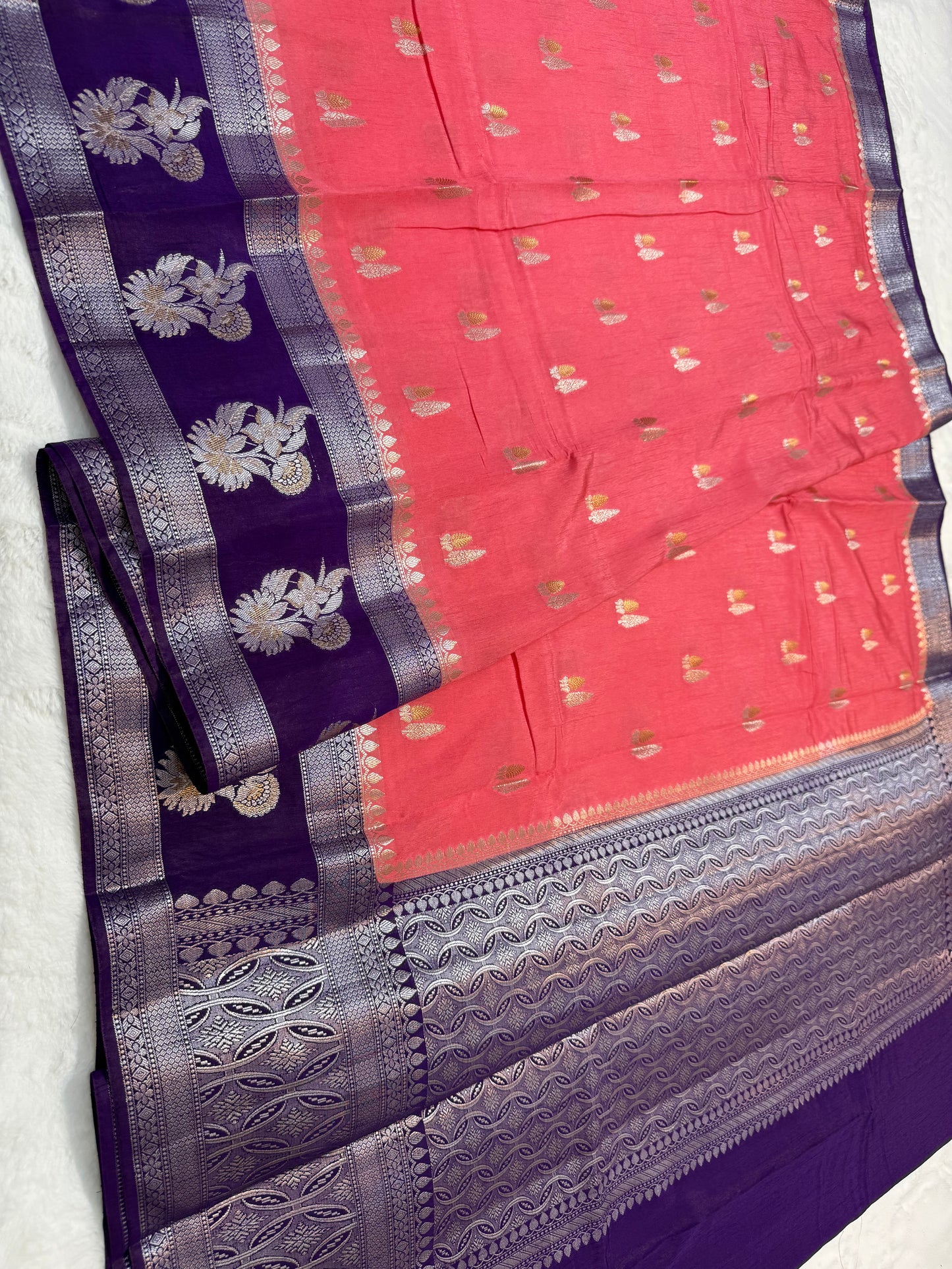 Strawberry & magenta shade raw mango Banarasi premium Banarasi saree
