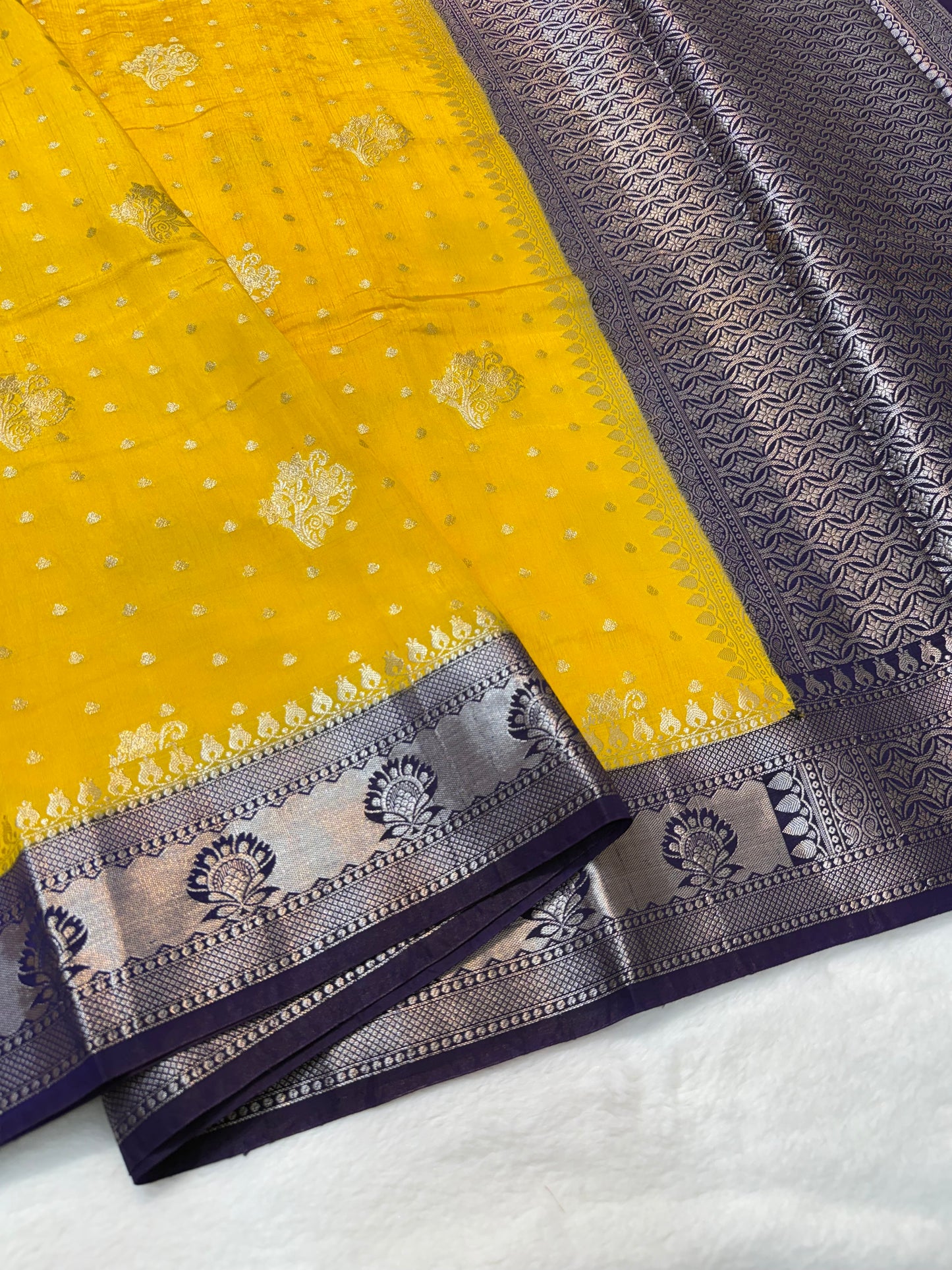 Mango & magenta shade raw mango Banarasi premium Banarasi saree