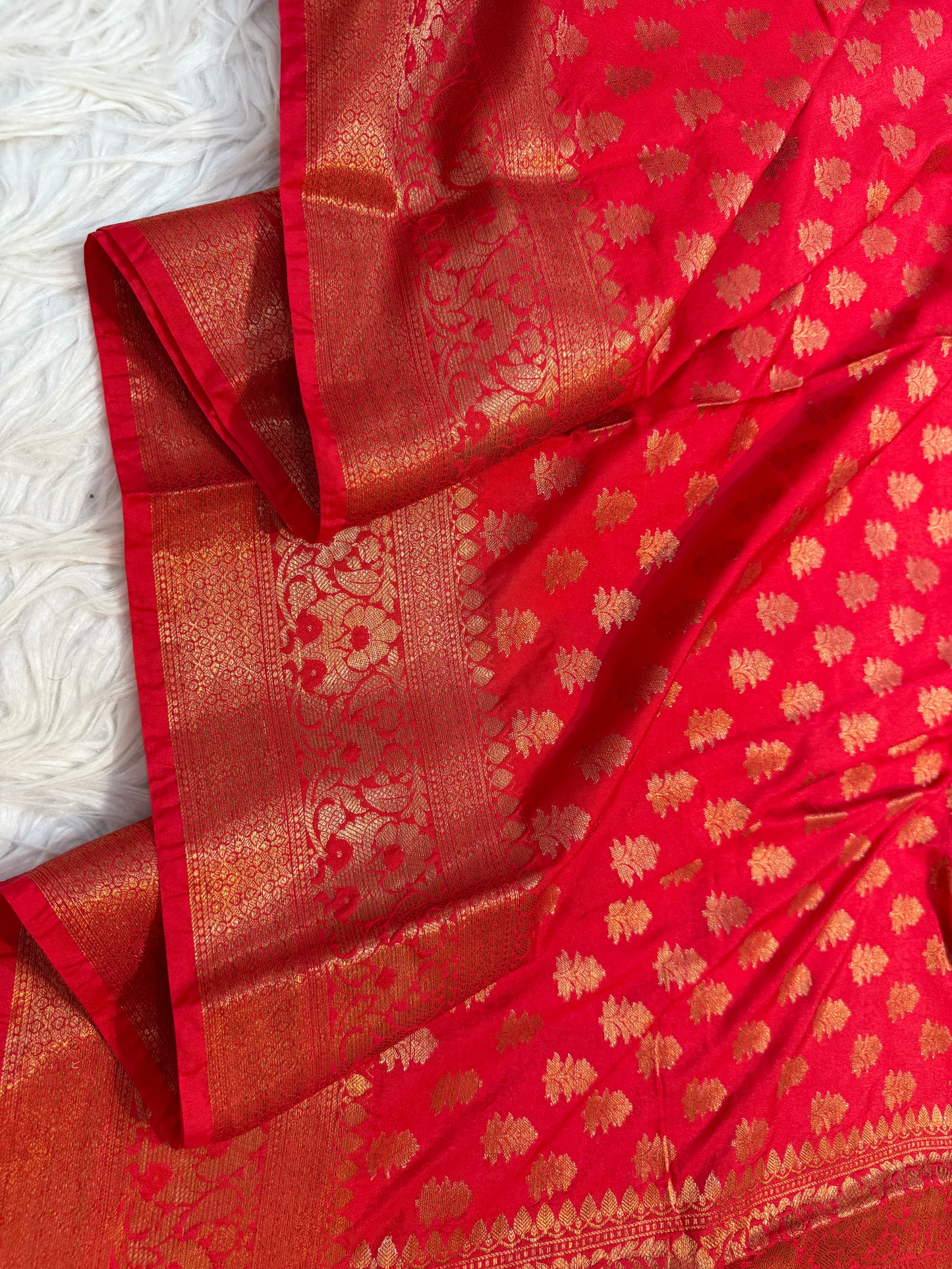 Red shade Dupion Silk premium Banarasi Saree