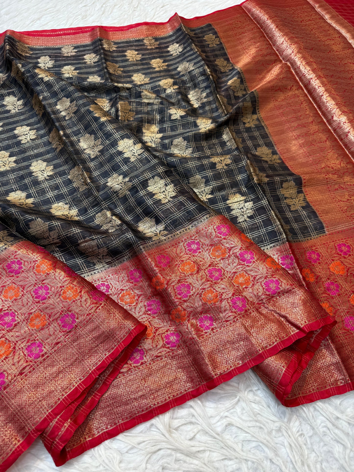 Black red shade warm silk premium Banarasi saree