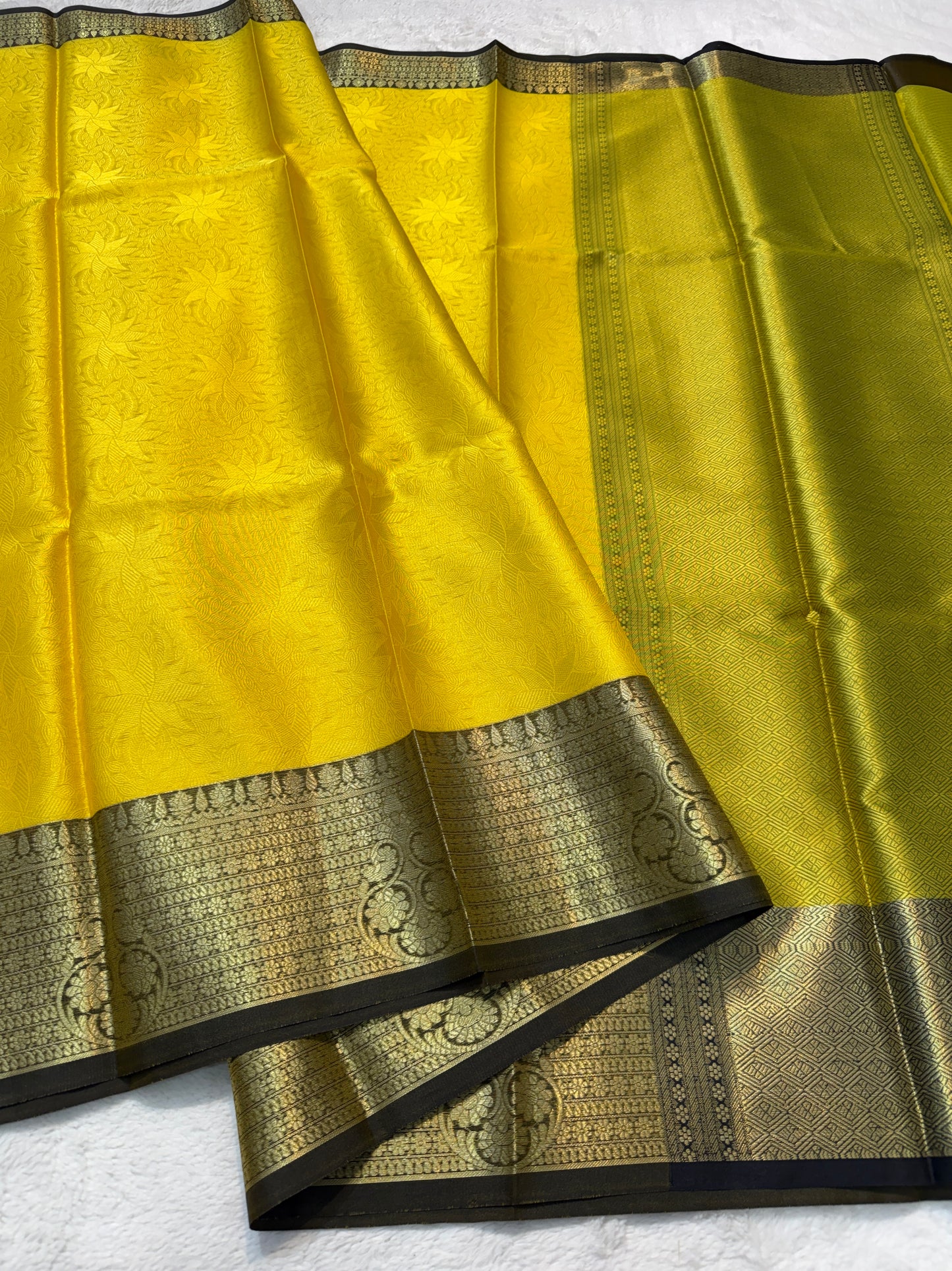 Gold black shade kora silk premium Banarasi saree