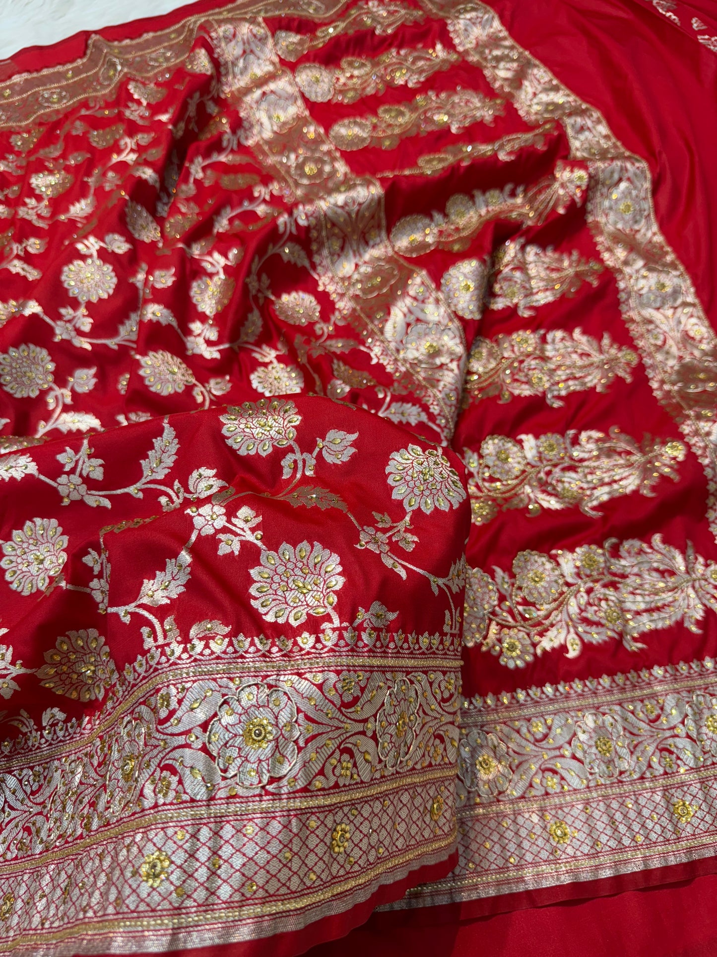 Banarasi satan katan ari & stone work saree