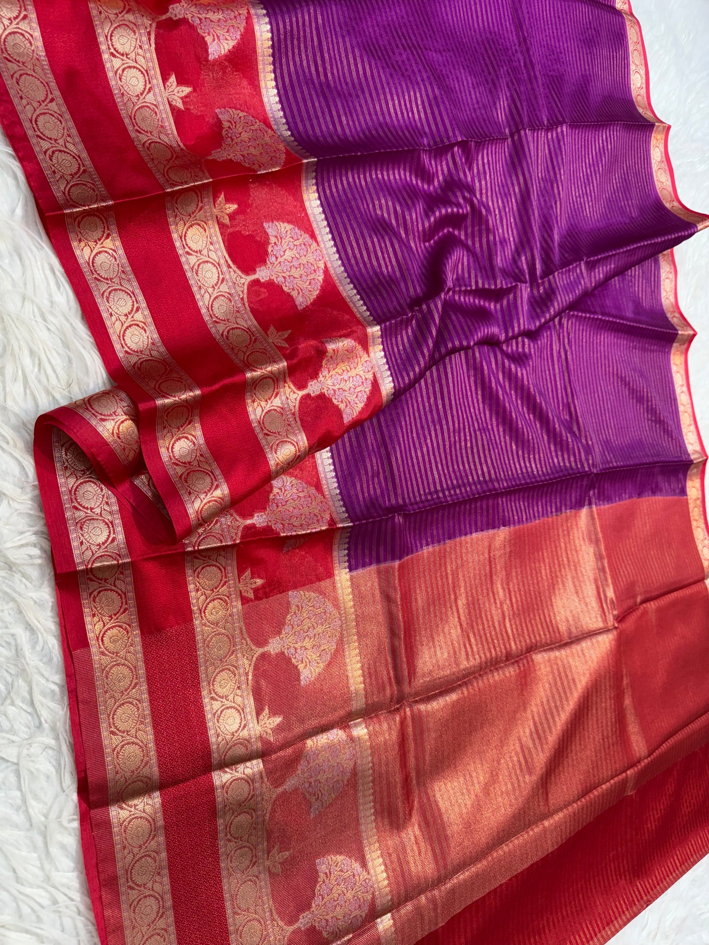Magenta Red shade warm silk premium Banarasi saree