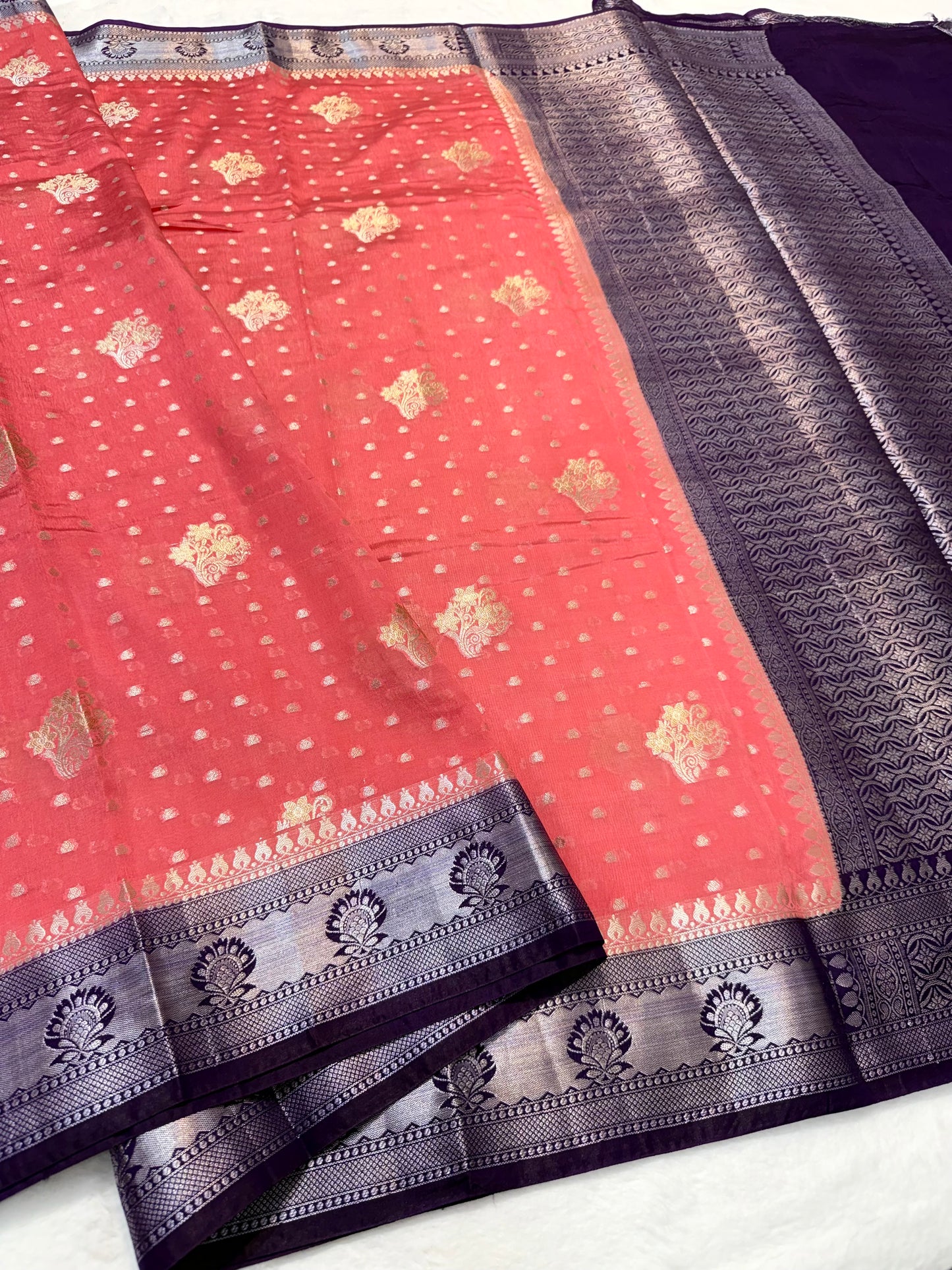 Strowberry & magenta shade raw mango Banarasi premium Banarasi saree