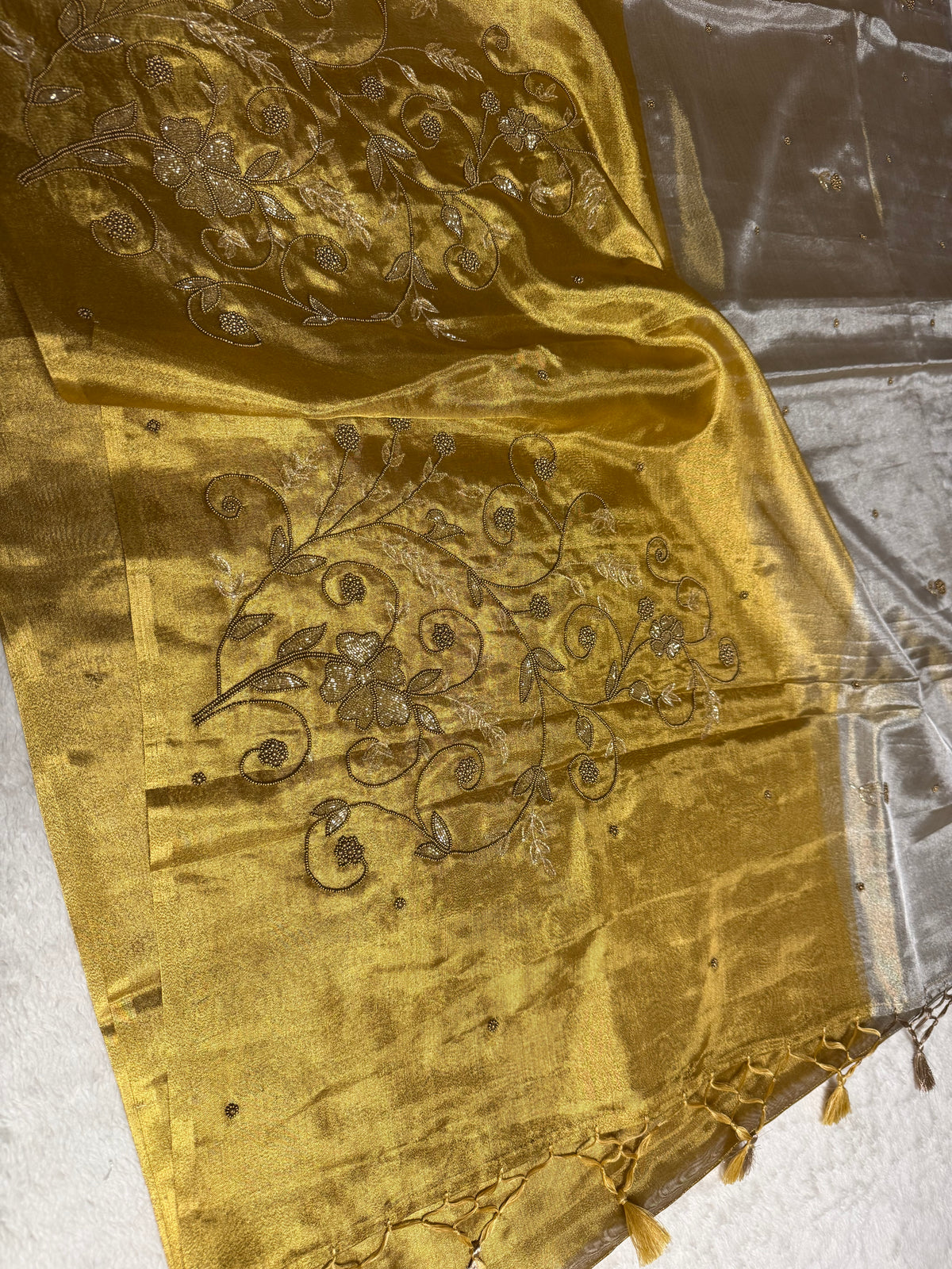 Sona chandi premium tissue Handwork Premium Banarasi Saree