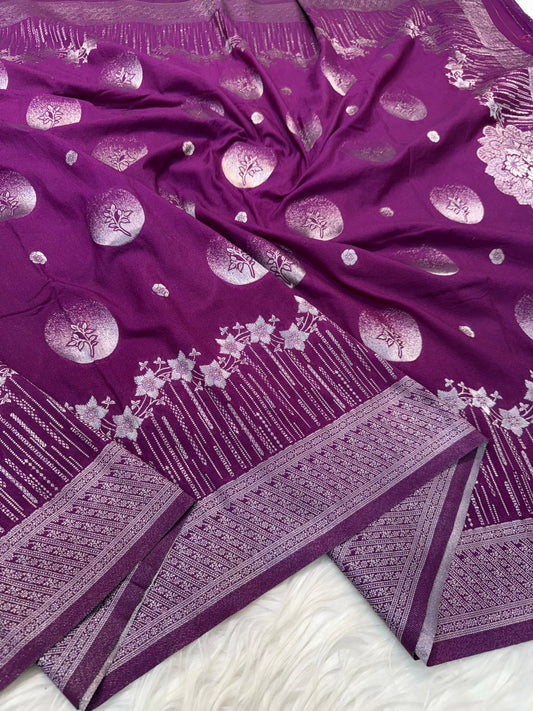 Magenta shade georgatte Banarasi saree