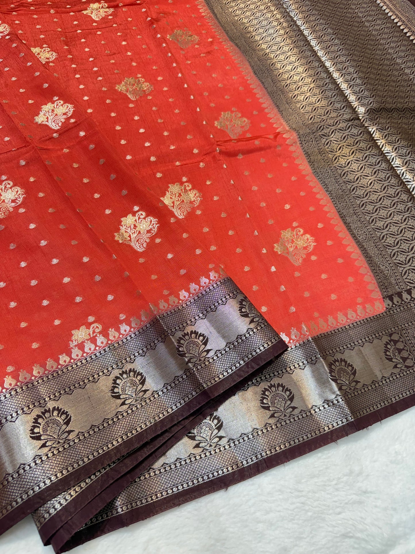 Strawberry & wine shade raw mango Banarasi premium Banarasi saree