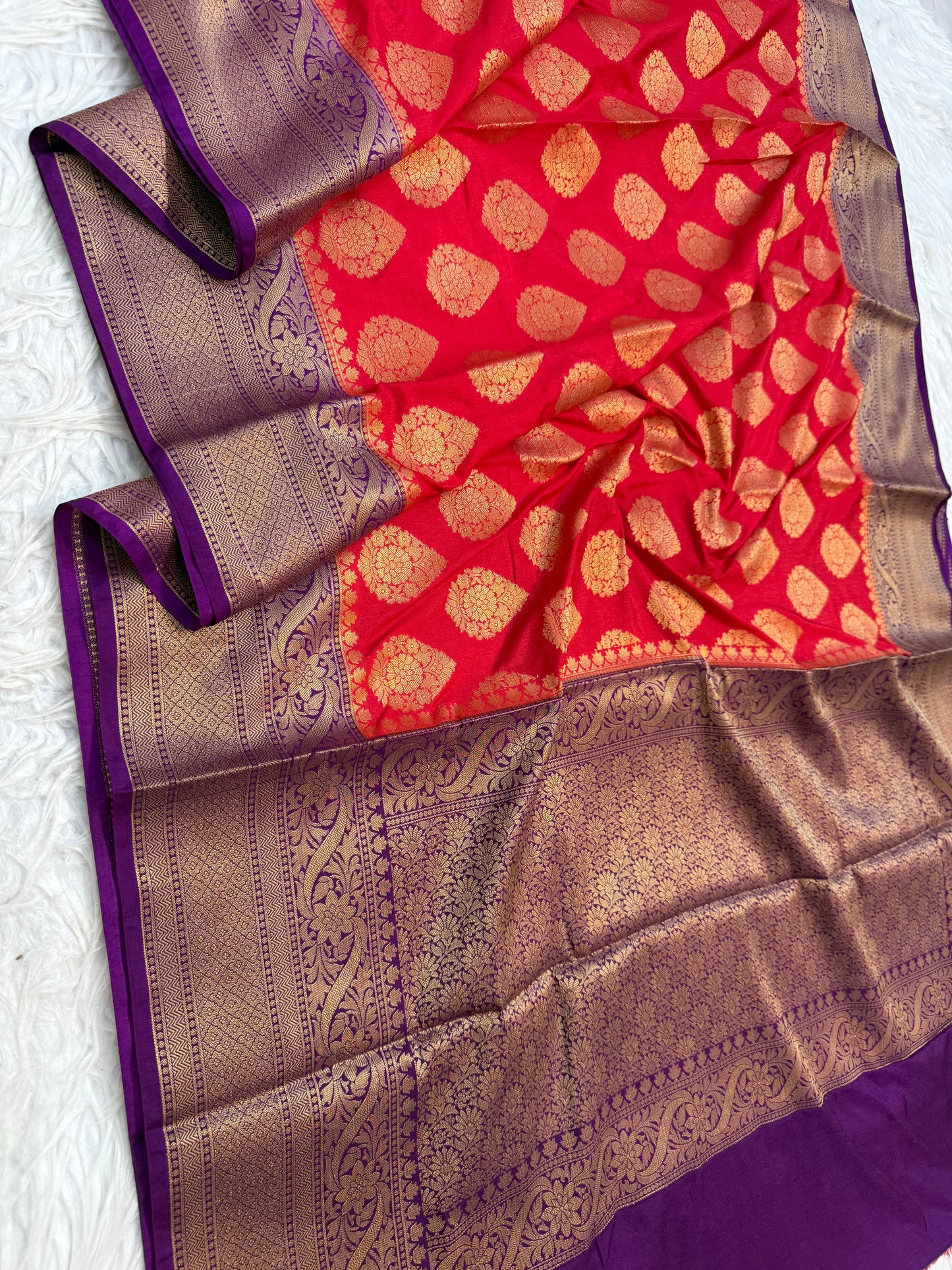 Red & magenta shade Dupion Silk Banarasi Saree 
