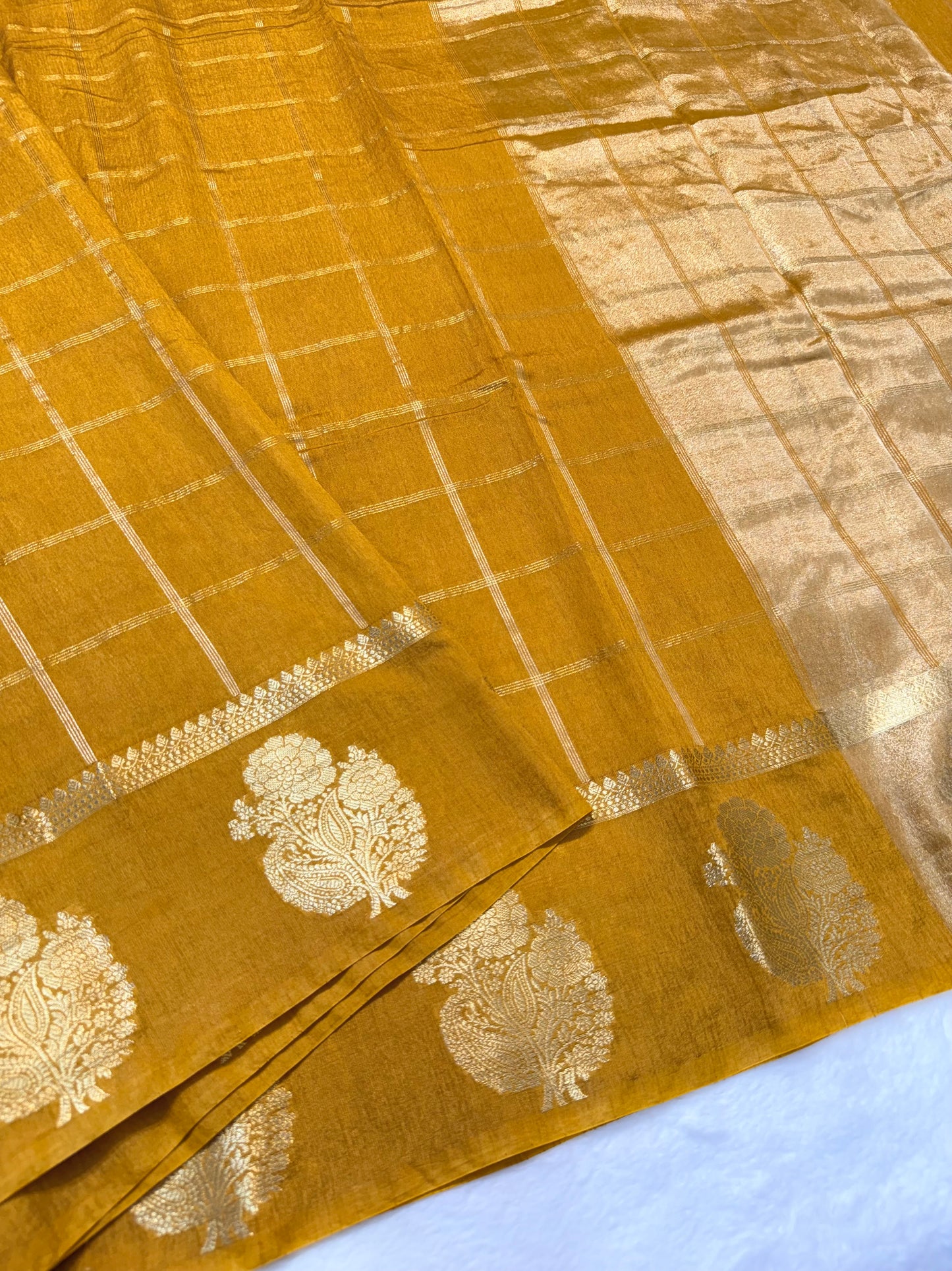 Bronze shade raw mango  premium Banarasi saree