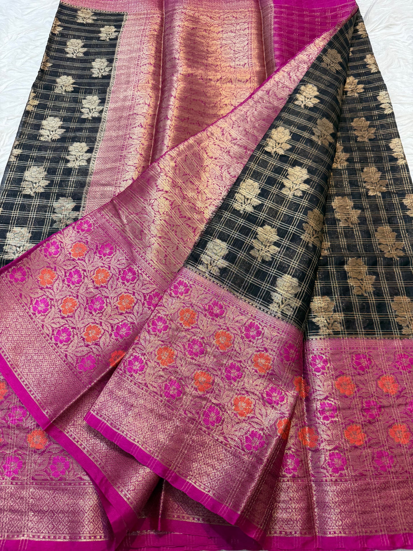 Black pink shade warm silk premium Banarasi saree