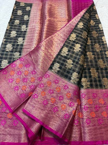 Black pink shade warm silk premium Banarasi saree