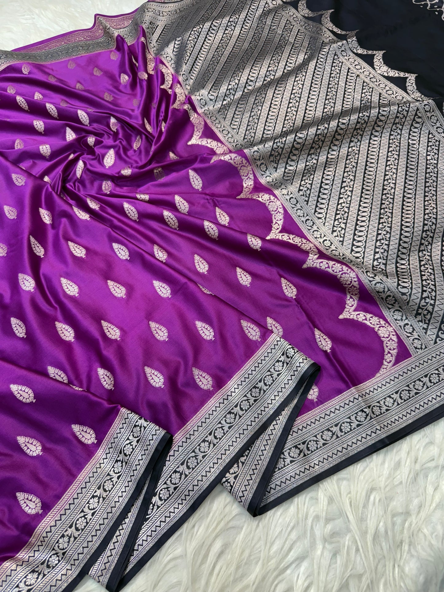 Magenta black shade premium mashru katan Banarasi saree