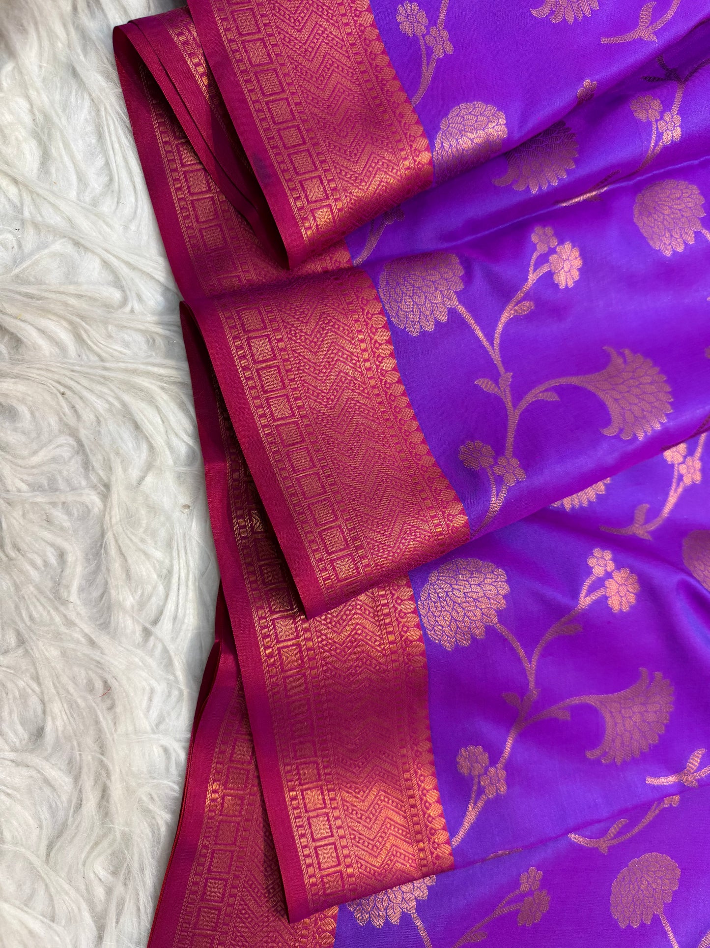 Purple royal pink shade premium soft silk Banarasi saree