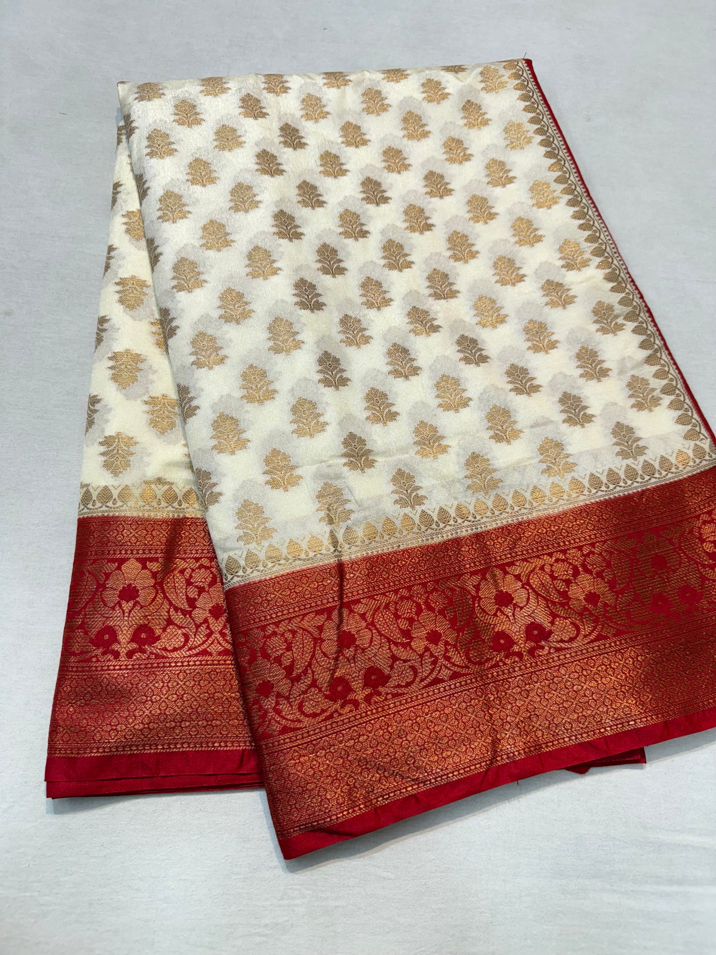 Off white & red shade  Dupion Silk premium Banarasi Saree