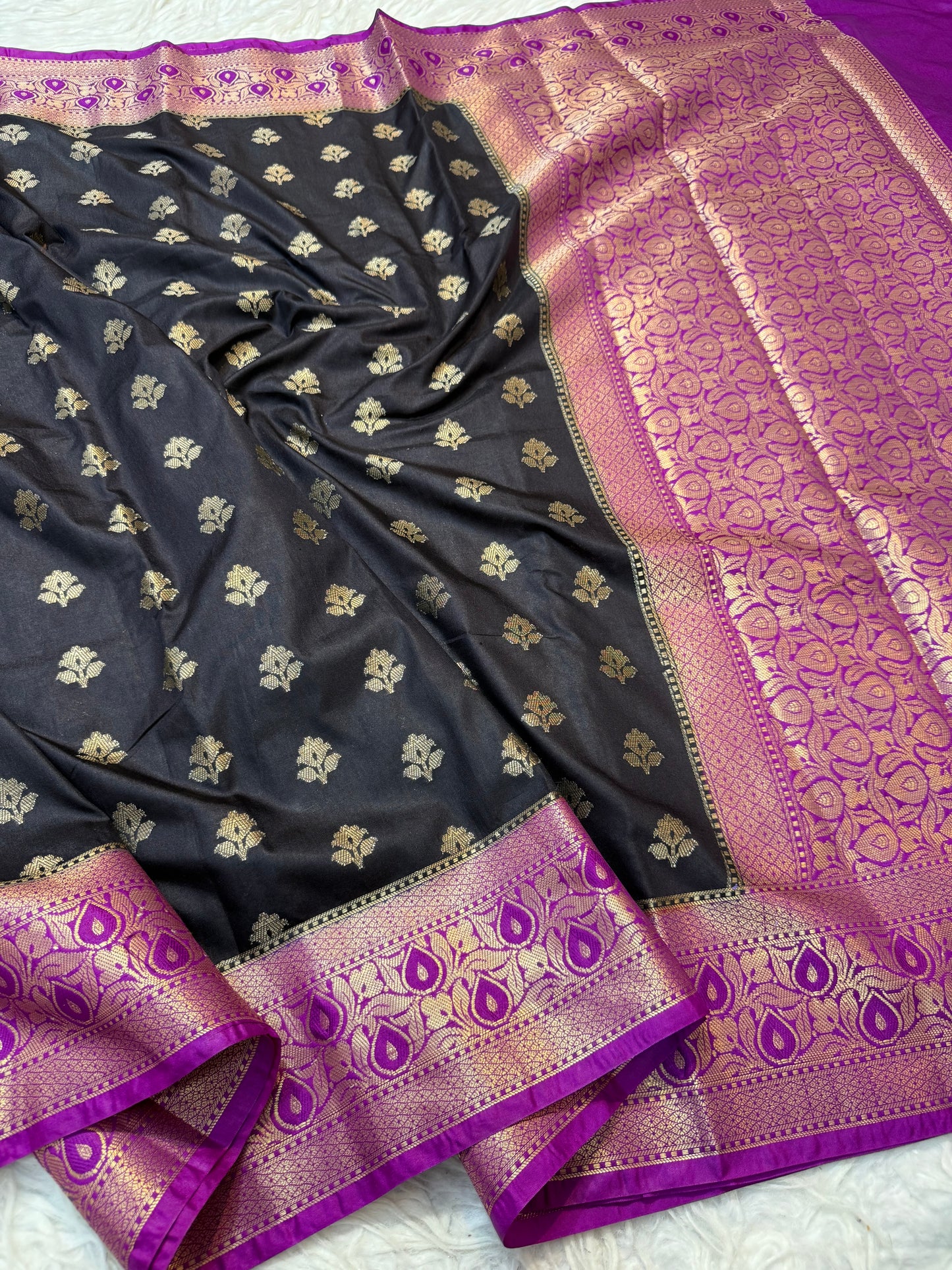 Black magenta shade Dupion Silk premium Banarasi Saree