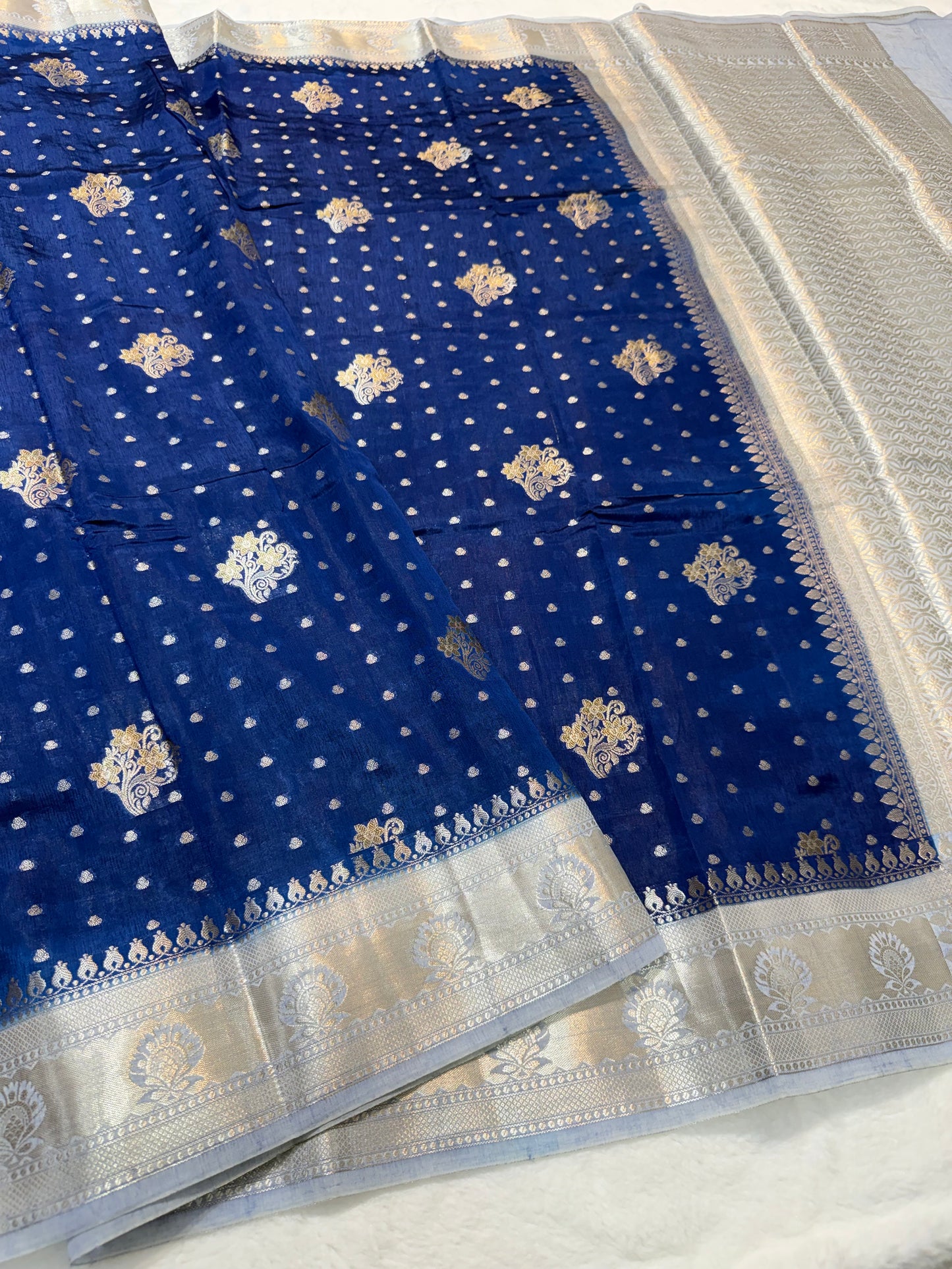 Royal blue & silver shade raw mango Banarasi premium Banarasi saree