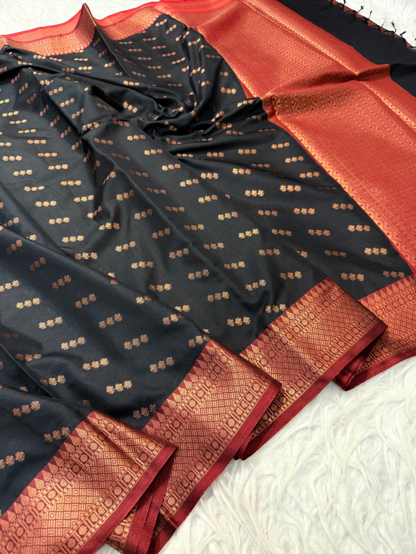 Black maroon shade premium soft silk Banarasi saree