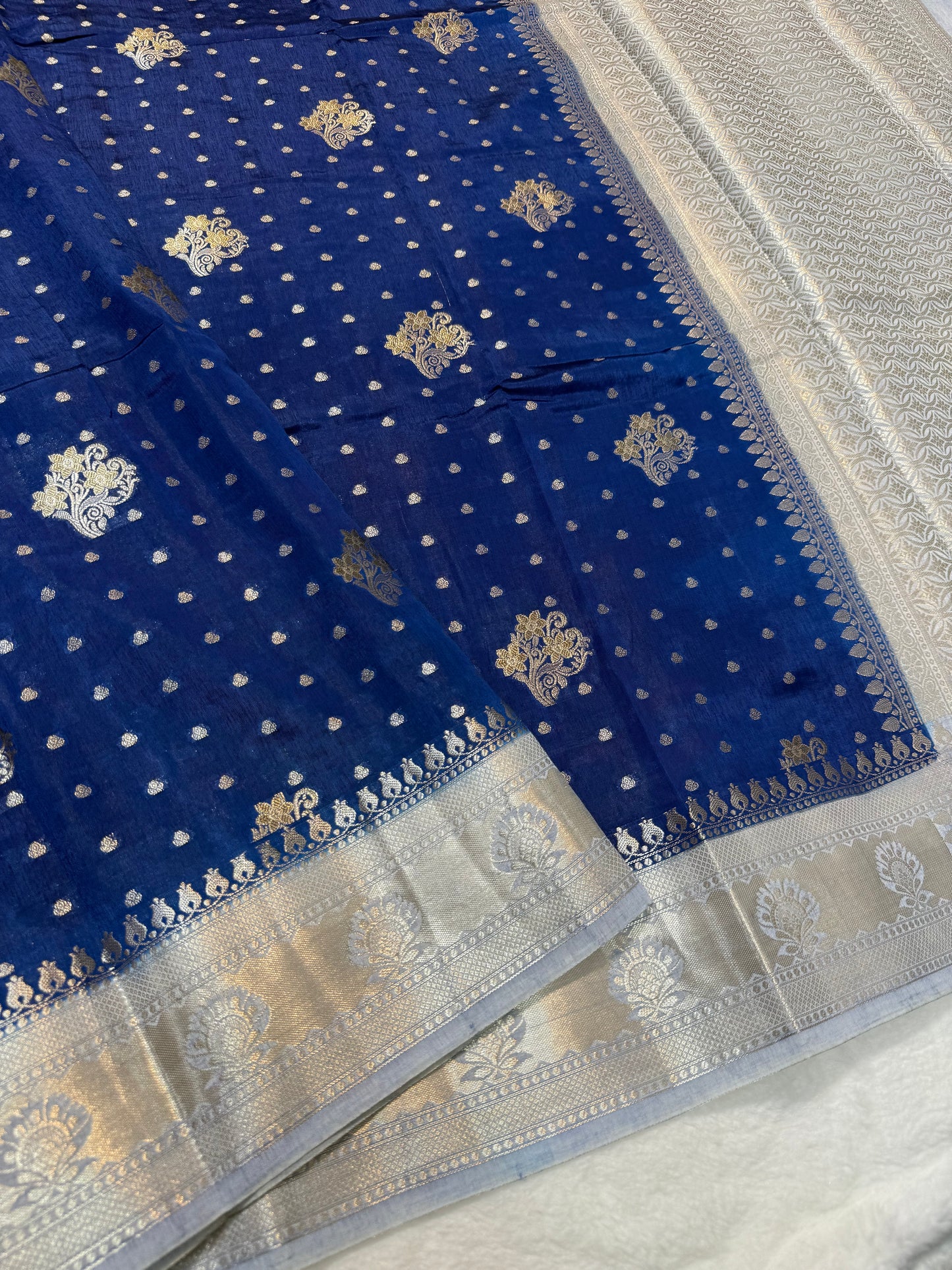 Royal blue & silver shade raw mango Banarasi premium Banarasi saree
