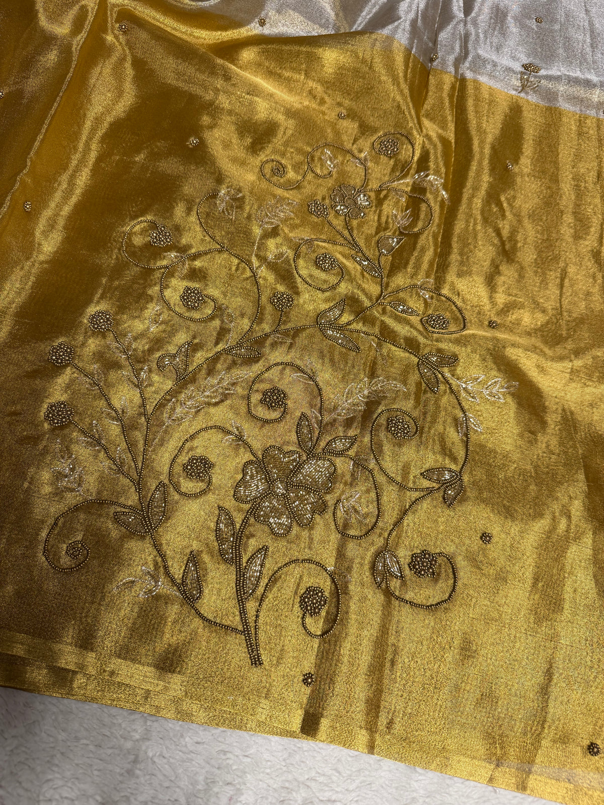 Sona chandi premium tissue Handwork Premium Banarasi Saree