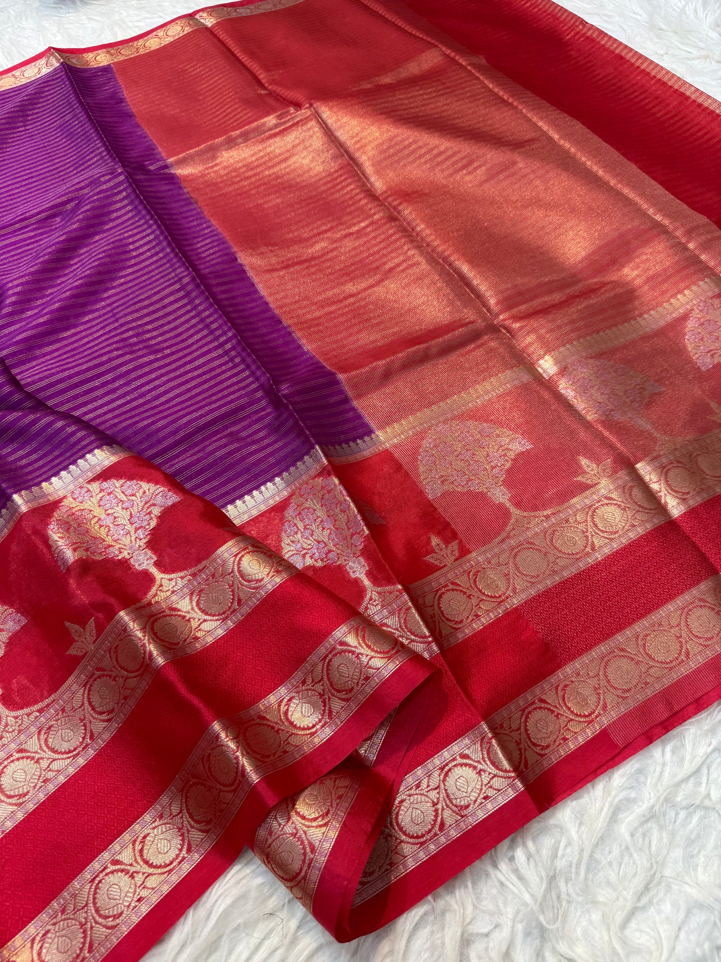 Magenta Red shade warm silk premium Banarasi saree
