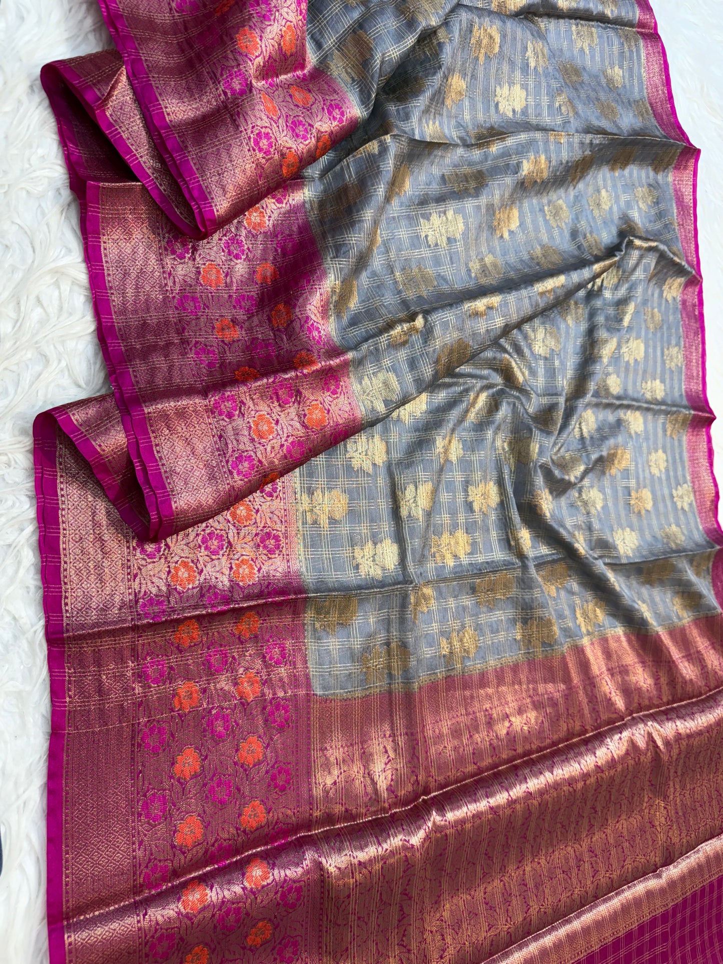 Grey pink shade warm silk premium Banarasi saree