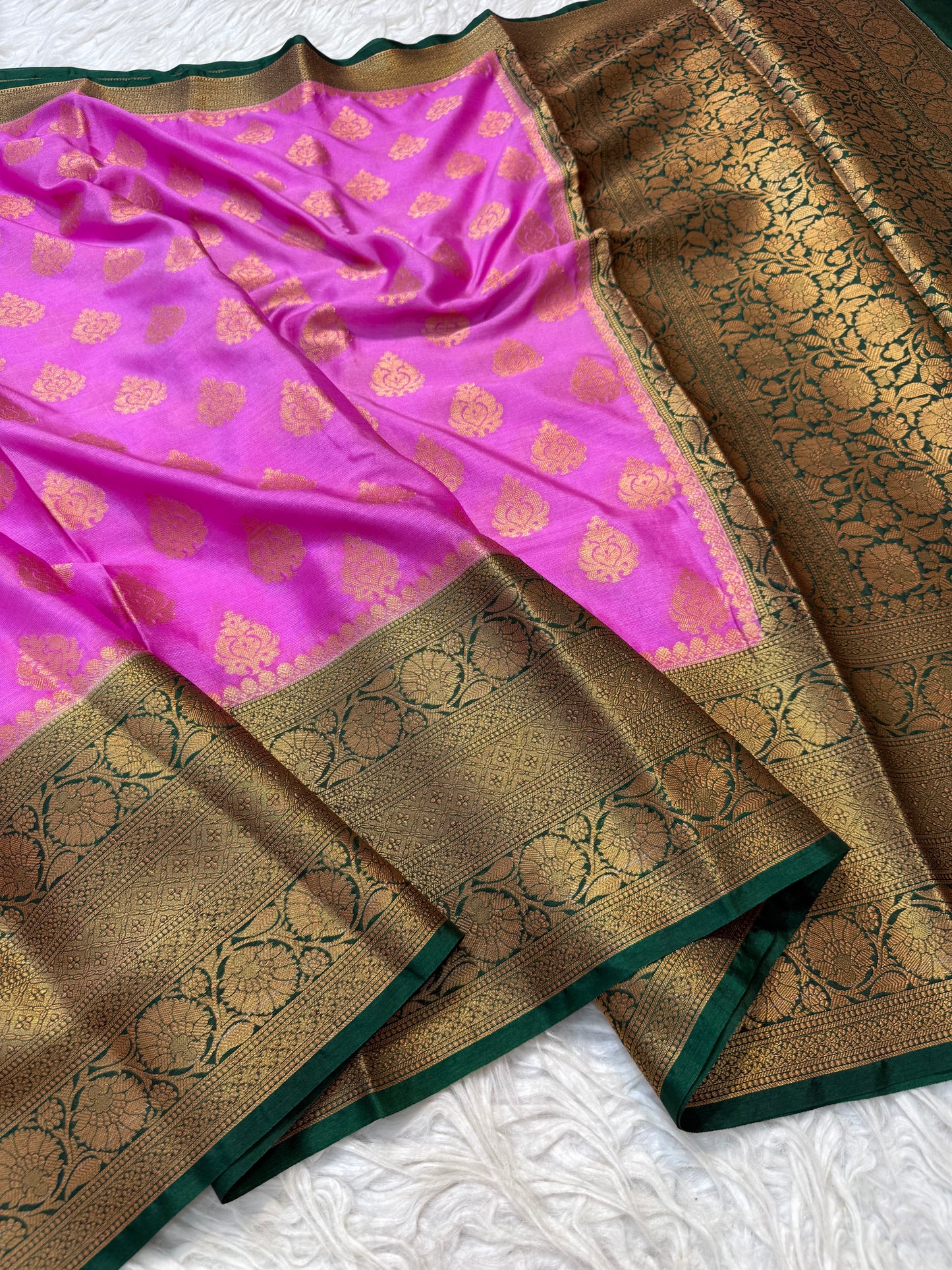Pink bottle green shade warm silk  Banarasi saree