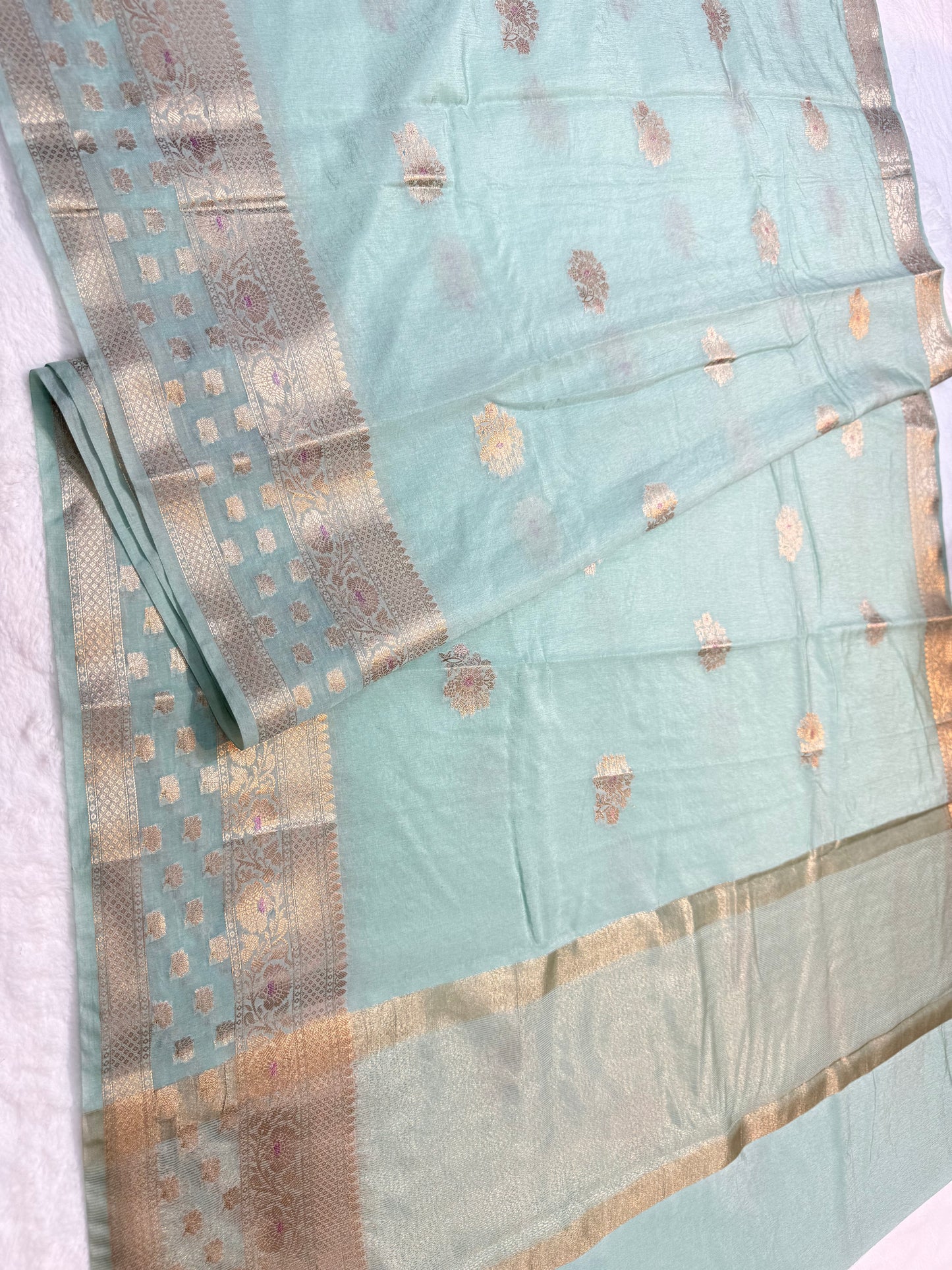 Sea green shade raw mango  premium Banarasi saree