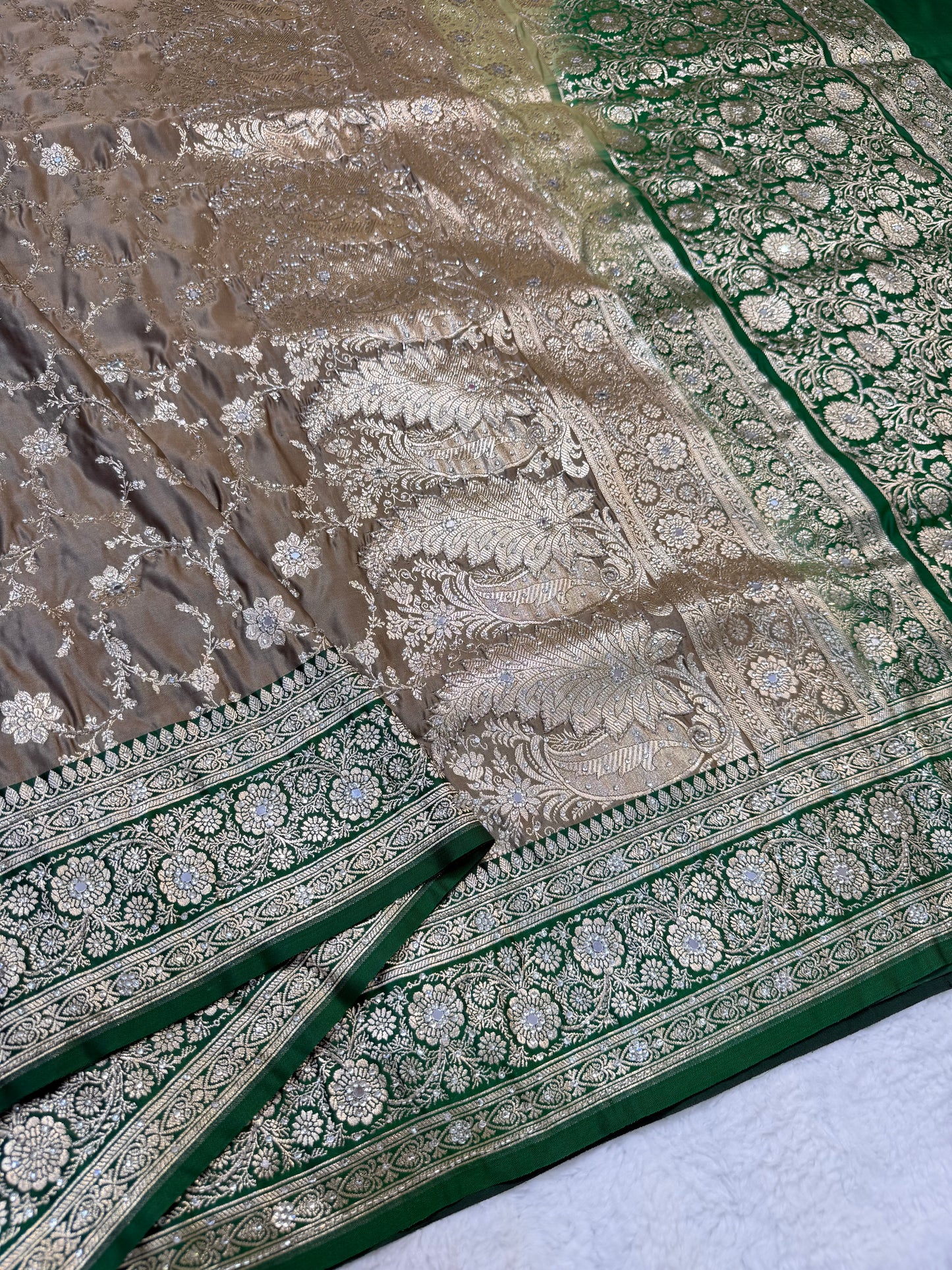 Gray & bottle green shade Bridal Satan katan ari & stone work Banarasi silk Saree