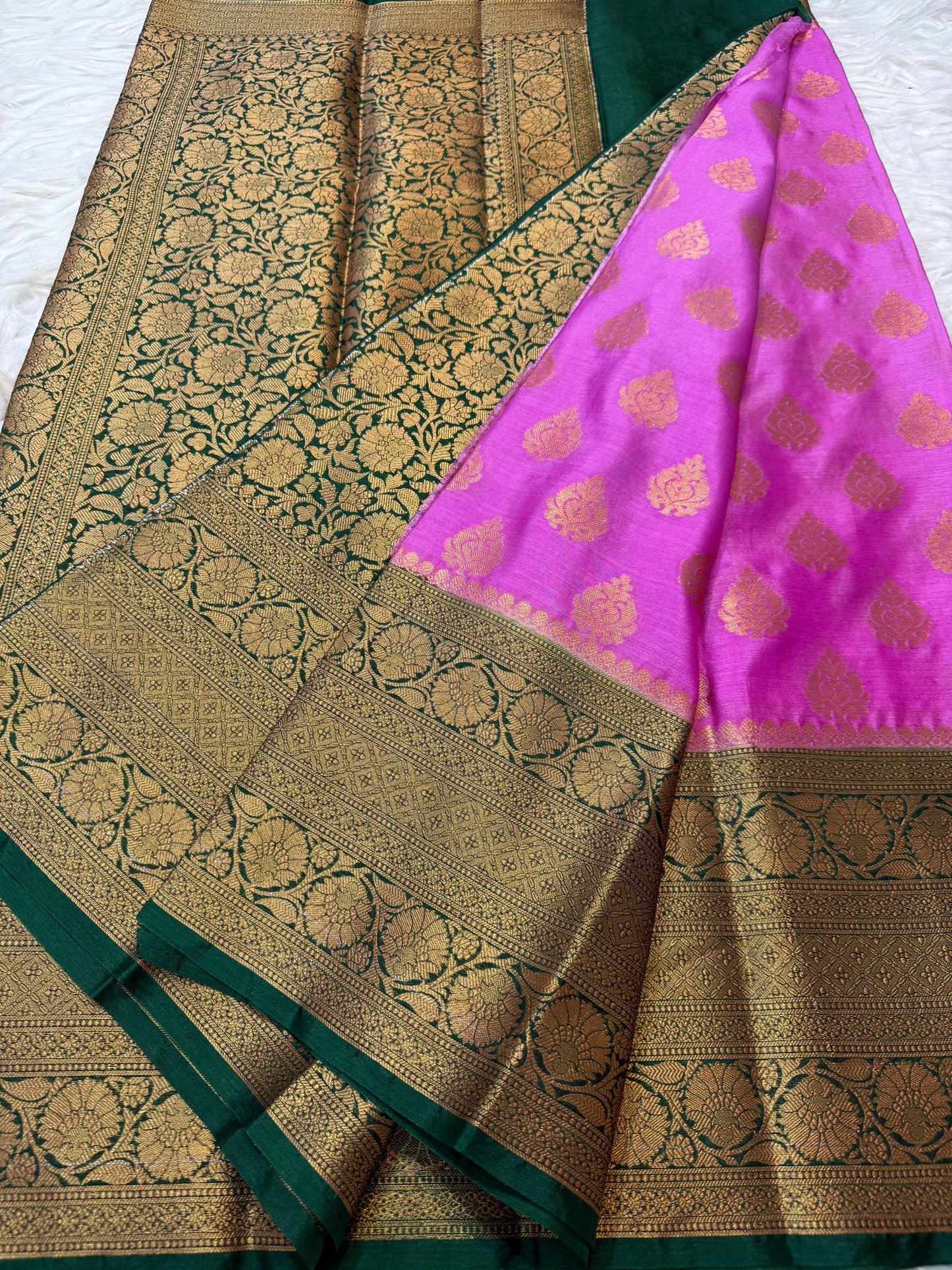 Pink bottle green shade warm silk  Banarasi saree