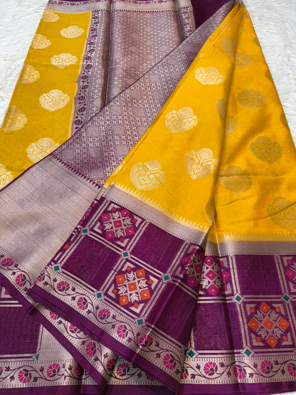 Mango magenta Warm Silk Skirt Border Zari Boota Saree