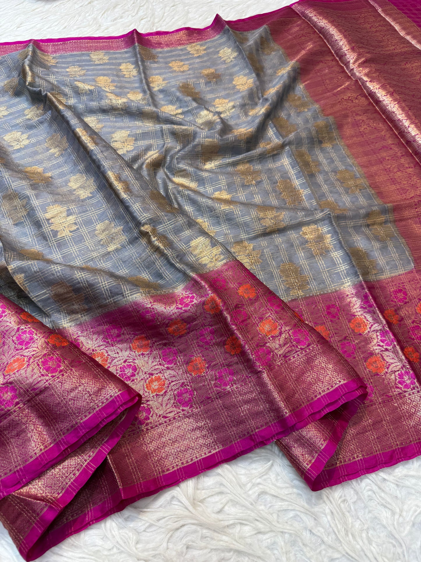 Grey pink shade warm silk premium Banarasi saree