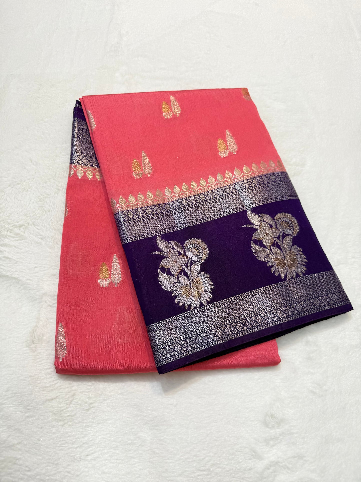 Strawberry & magenta shade raw mango Banarasi premium Banarasi saree