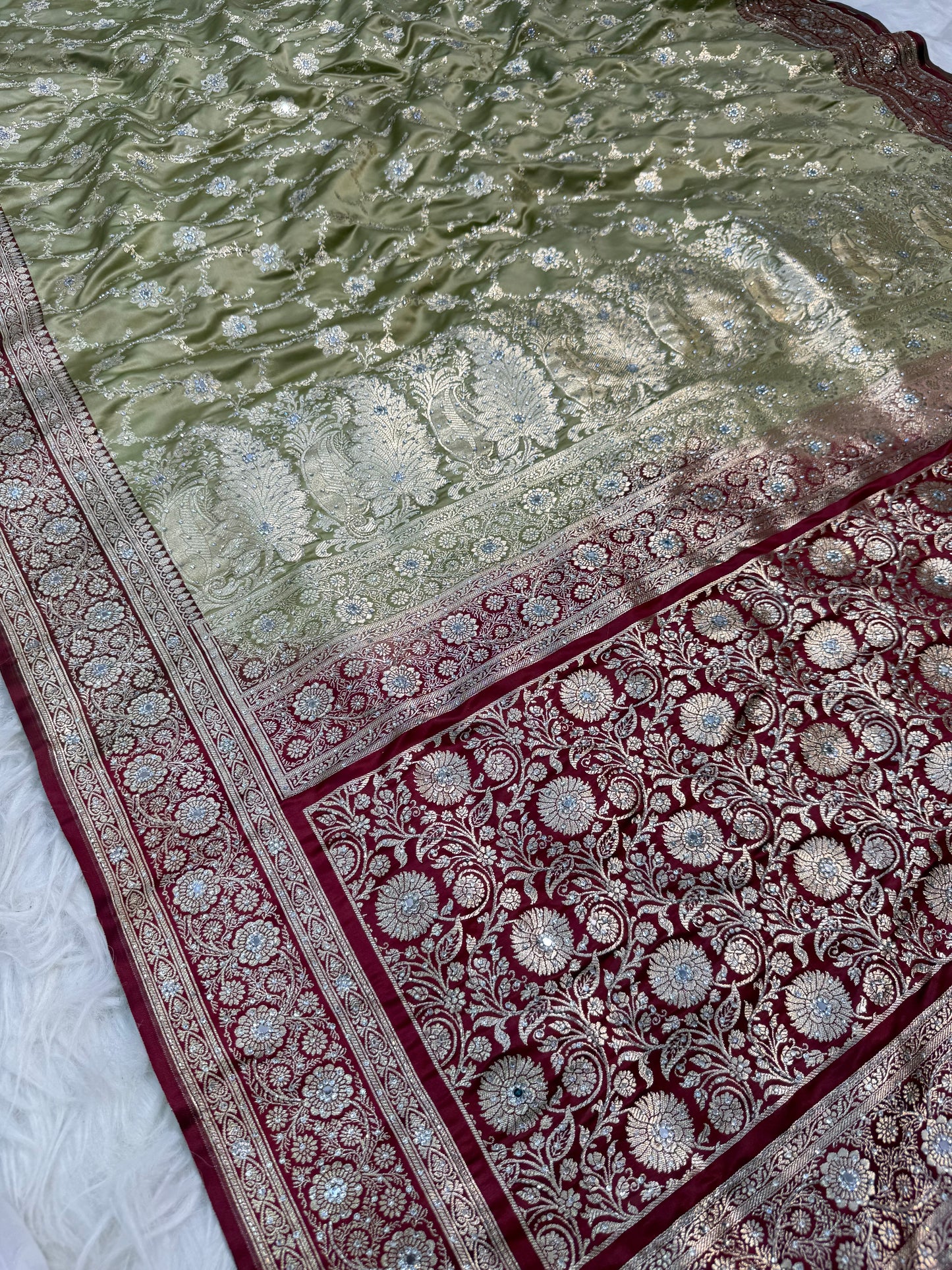 Pista green & maroon shade Bridal Satan katan ari & stone work Banarasi silk Saree